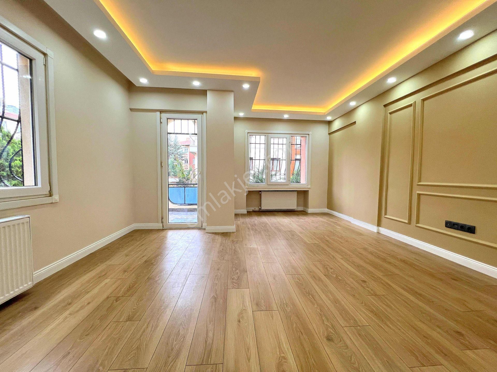 ▃birikim▃küçükyalı'da Ara Katta İçi Yapılı Ön Cephe Balkonlu 2+1