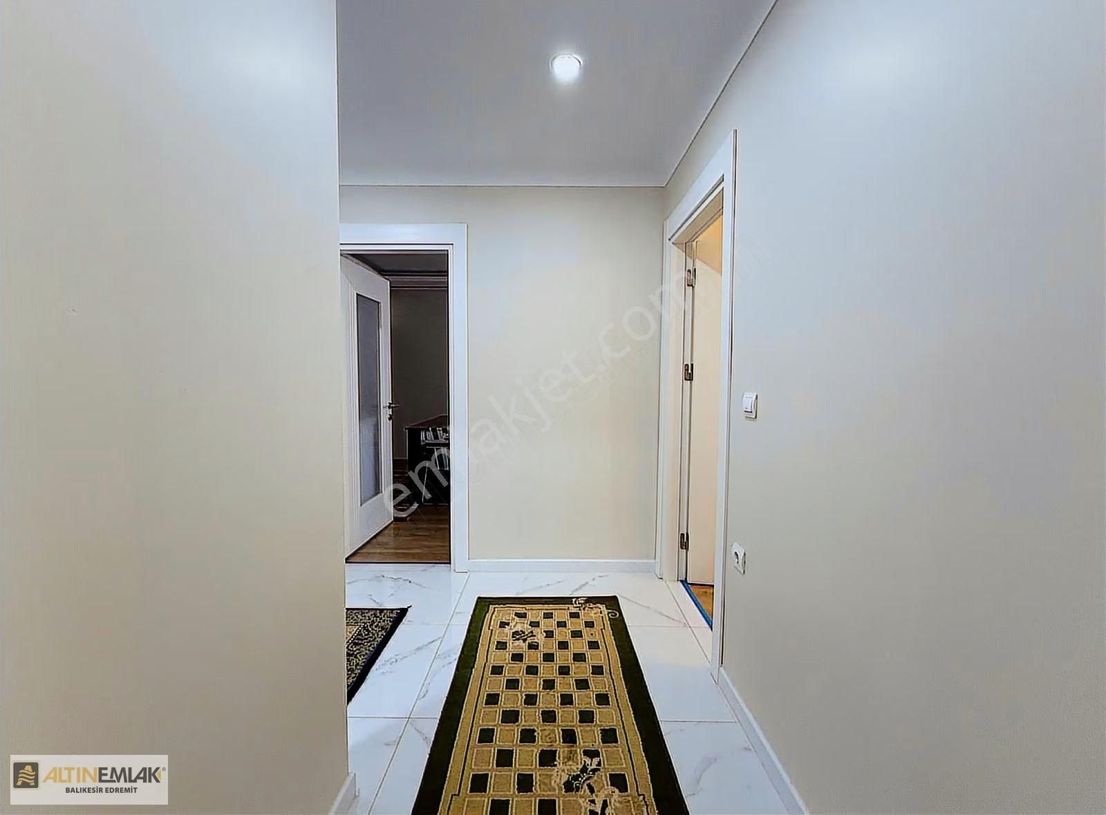 Altınkumda Yeni Binada 2+1 Ebeveyn Banyolu - Görsel 9