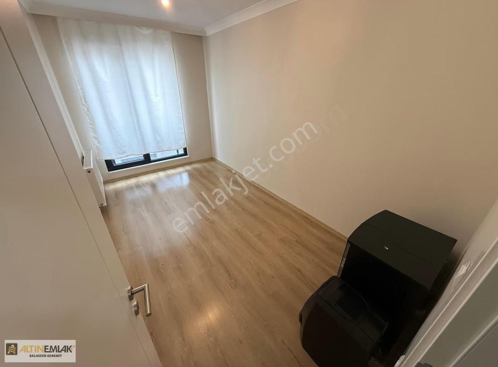 Altınkumda Yeni Binada 2+1 Ebeveyn Banyolu - Görsel 13