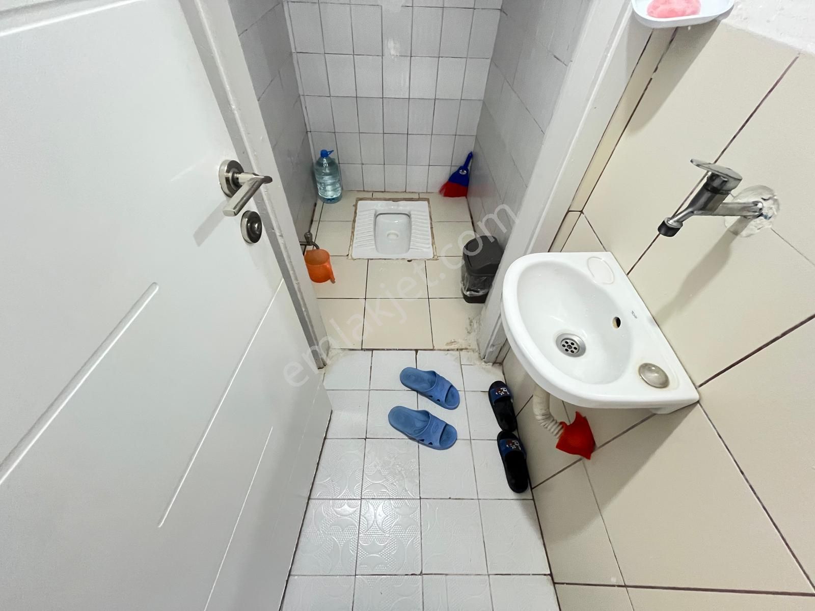 Koza Emlak'tan Akşemsettin Mahalesinde Ara Katta Köşe Bina Da 3+1 Full Yapılı Satılık Dairee - Görsel 32