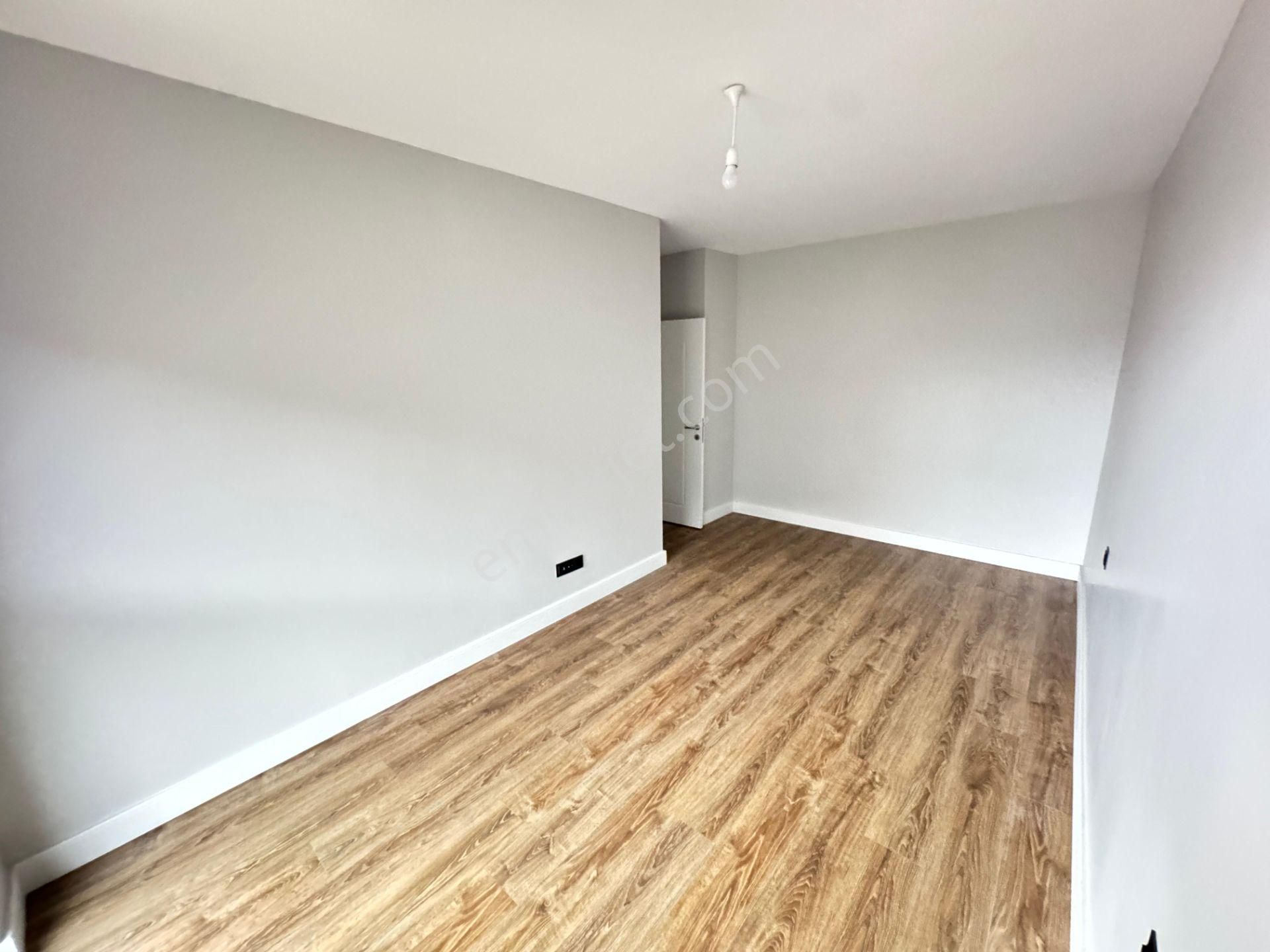 Remax Anı 'dan Yeni Çamlıca Konutları 'nda Kiralık 2+1 Daire - Görsel 19