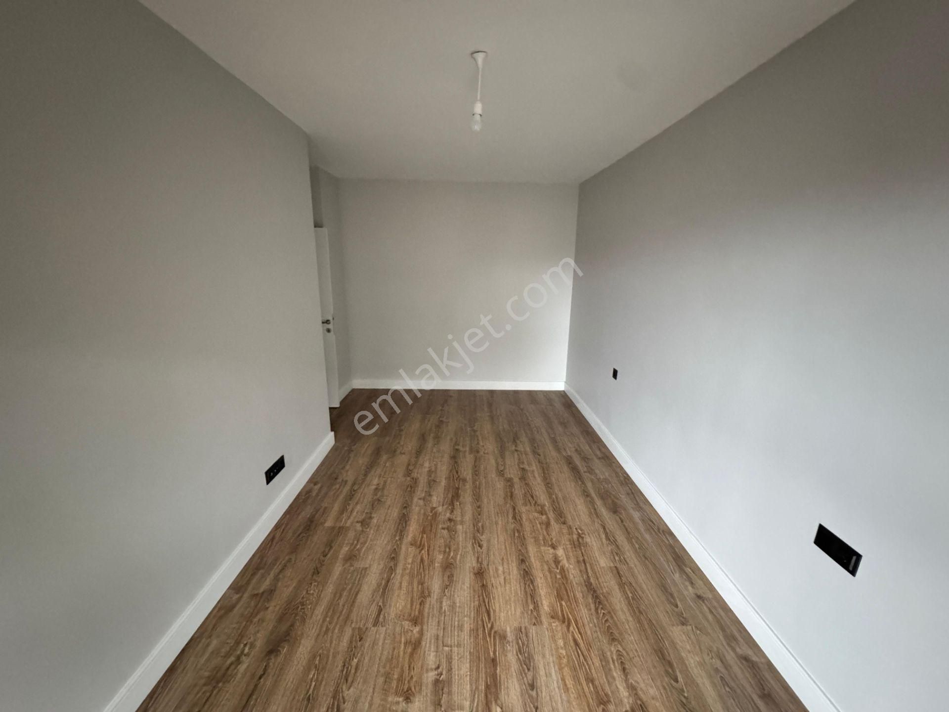 Remax Anı 'dan Yeni Çamlıca Konutları 'nda Kiralık 2+1 Daire - Görsel 20