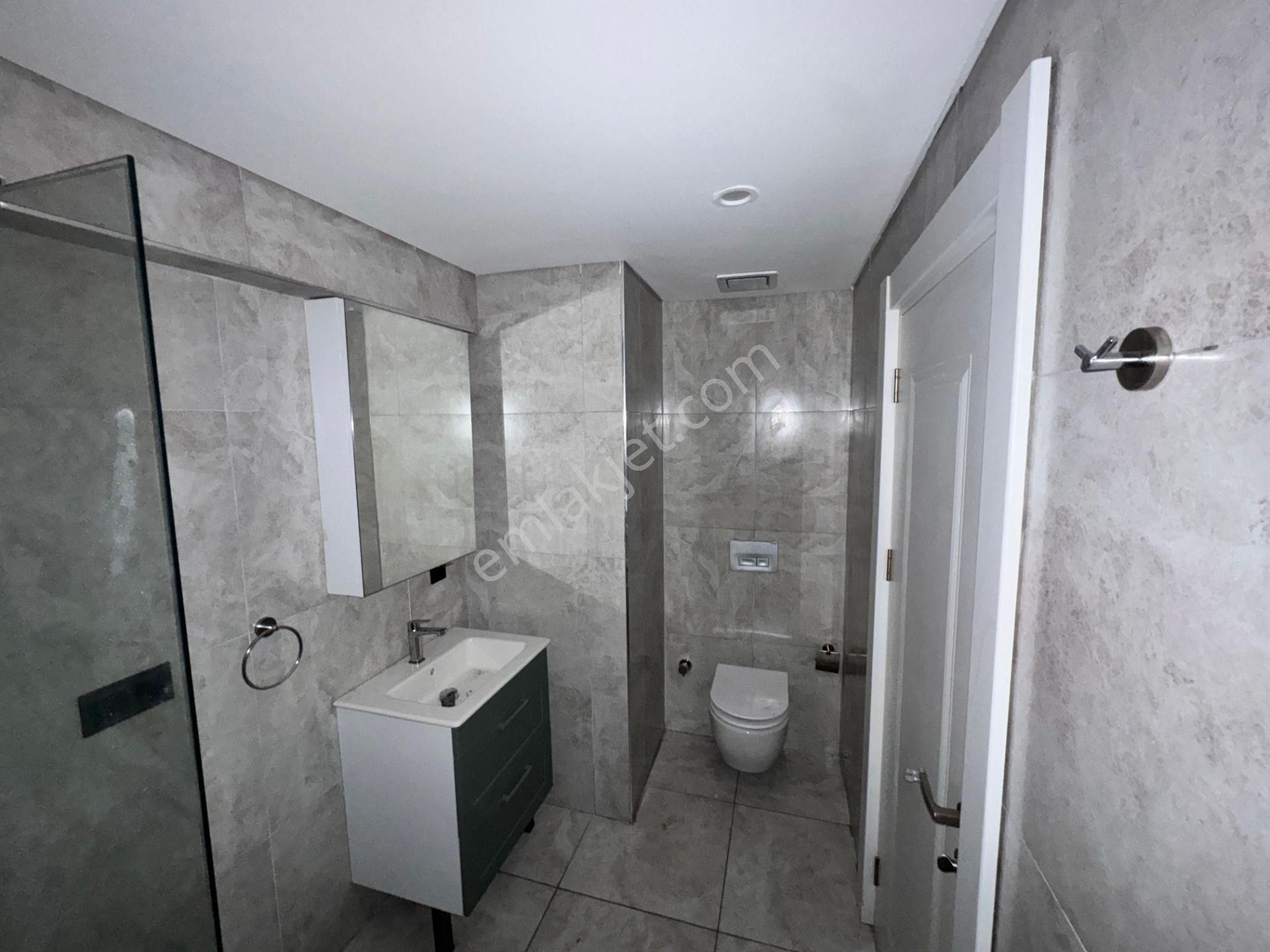 Remax Anı 'dan Yeni Çamlıca Konutları 'nda Kiralık 2+1 Daire - Görsel 22