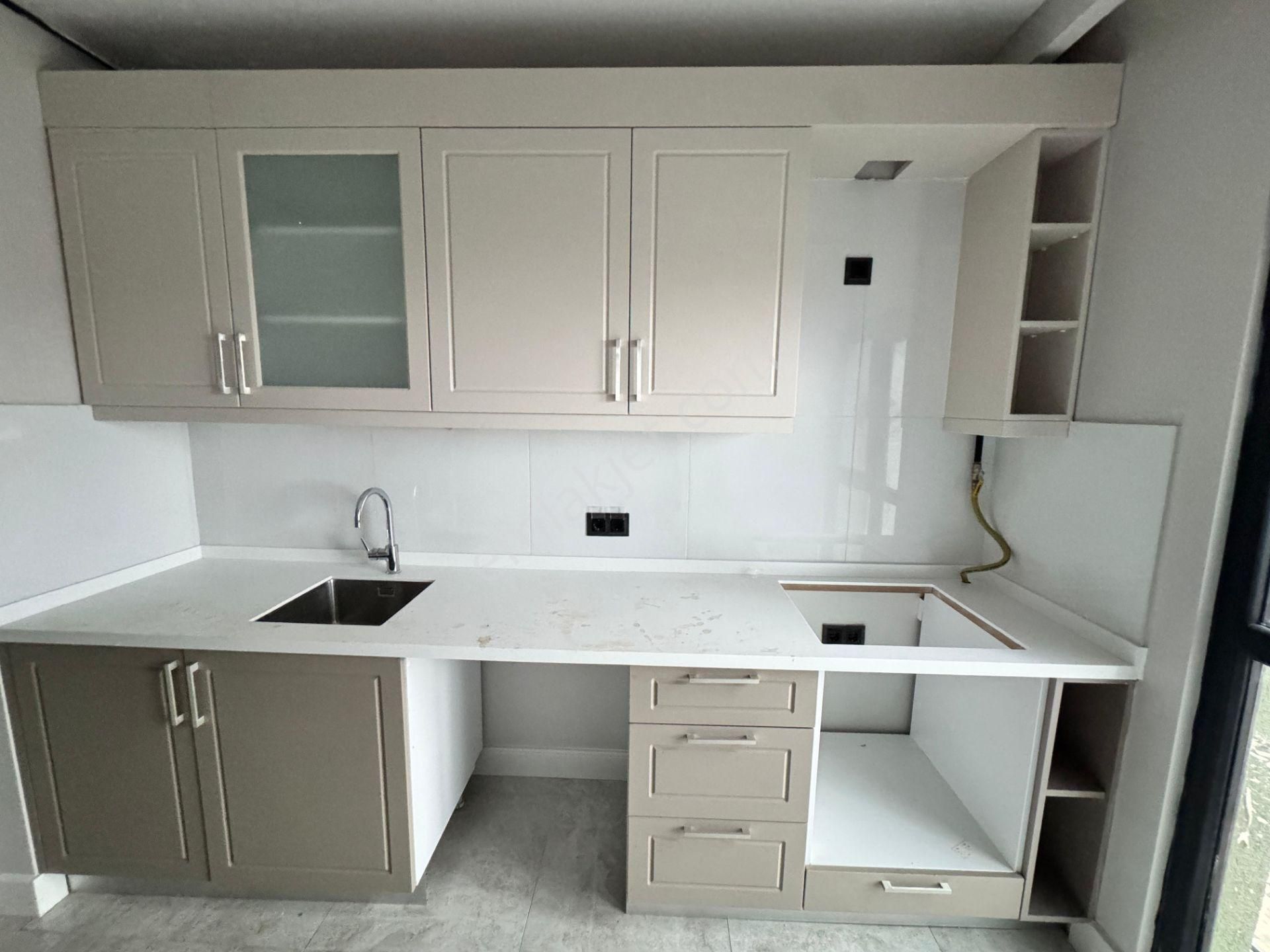 Remax Anı 'dan Yeni Çamlıca Konutları 'nda Kiralık 2+1 Daire - Görsel 11