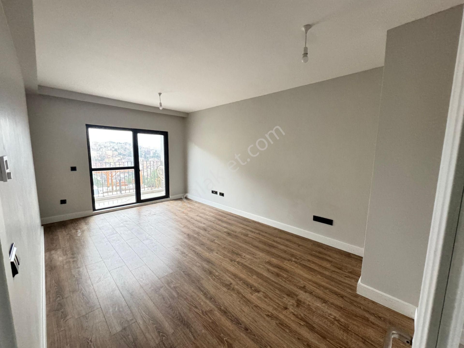 Remax Anı 'dan Yeni Çamlıca Konutları 'nda Kiralık 2+1 Daire - Görsel 7