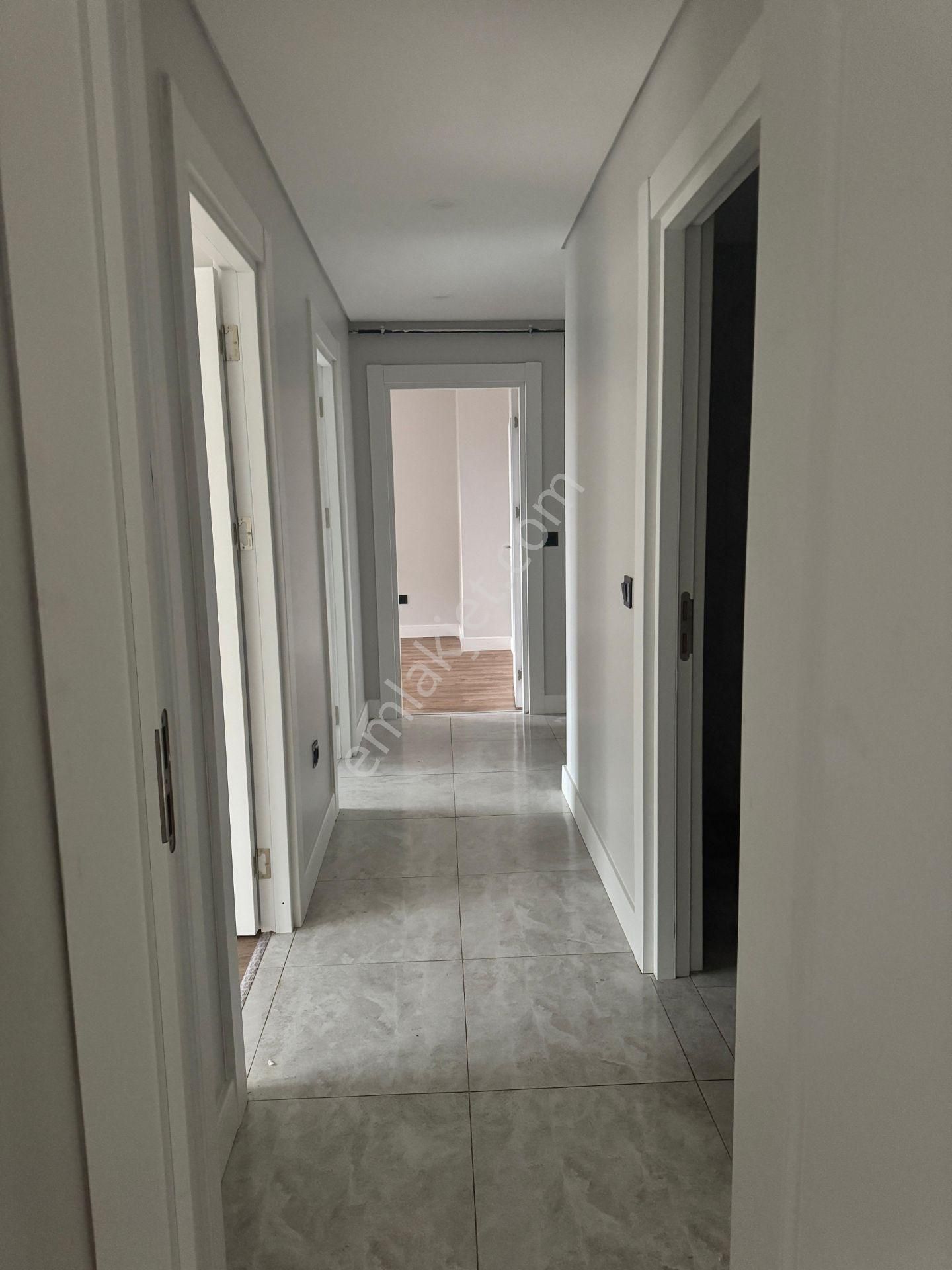 Remax Anı 'dan Yeni Çamlıca Konutları 'nda Kiralık 2+1 Daire - Görsel 14