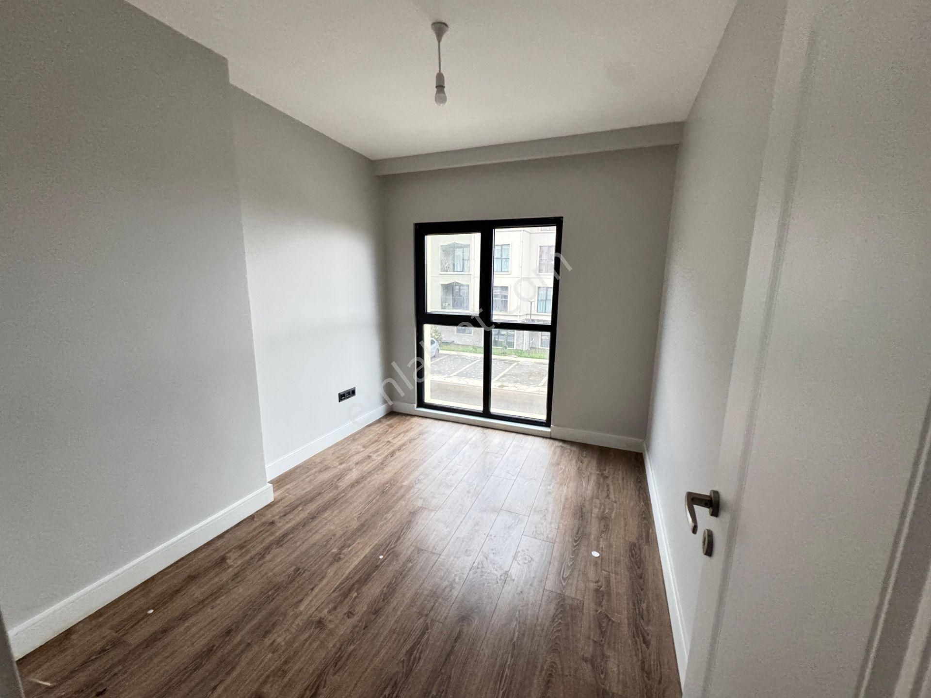 Remax Anı 'dan Yeni Çamlıca Konutları 'nda Kiralık 2+1 Daire - Görsel 18