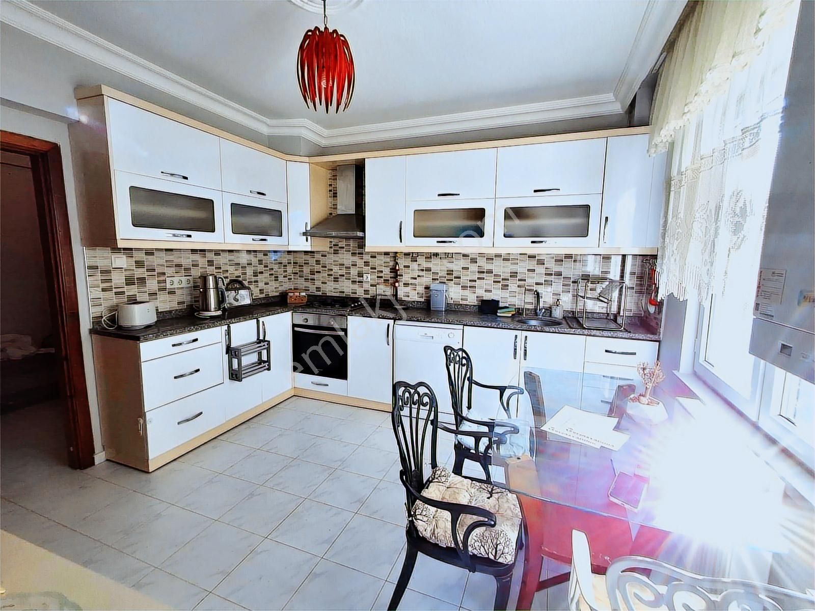 Mobilyalı Kiralık, Nezih Semtte, Ferah, Doğalgazlı Daire - Görsel 5