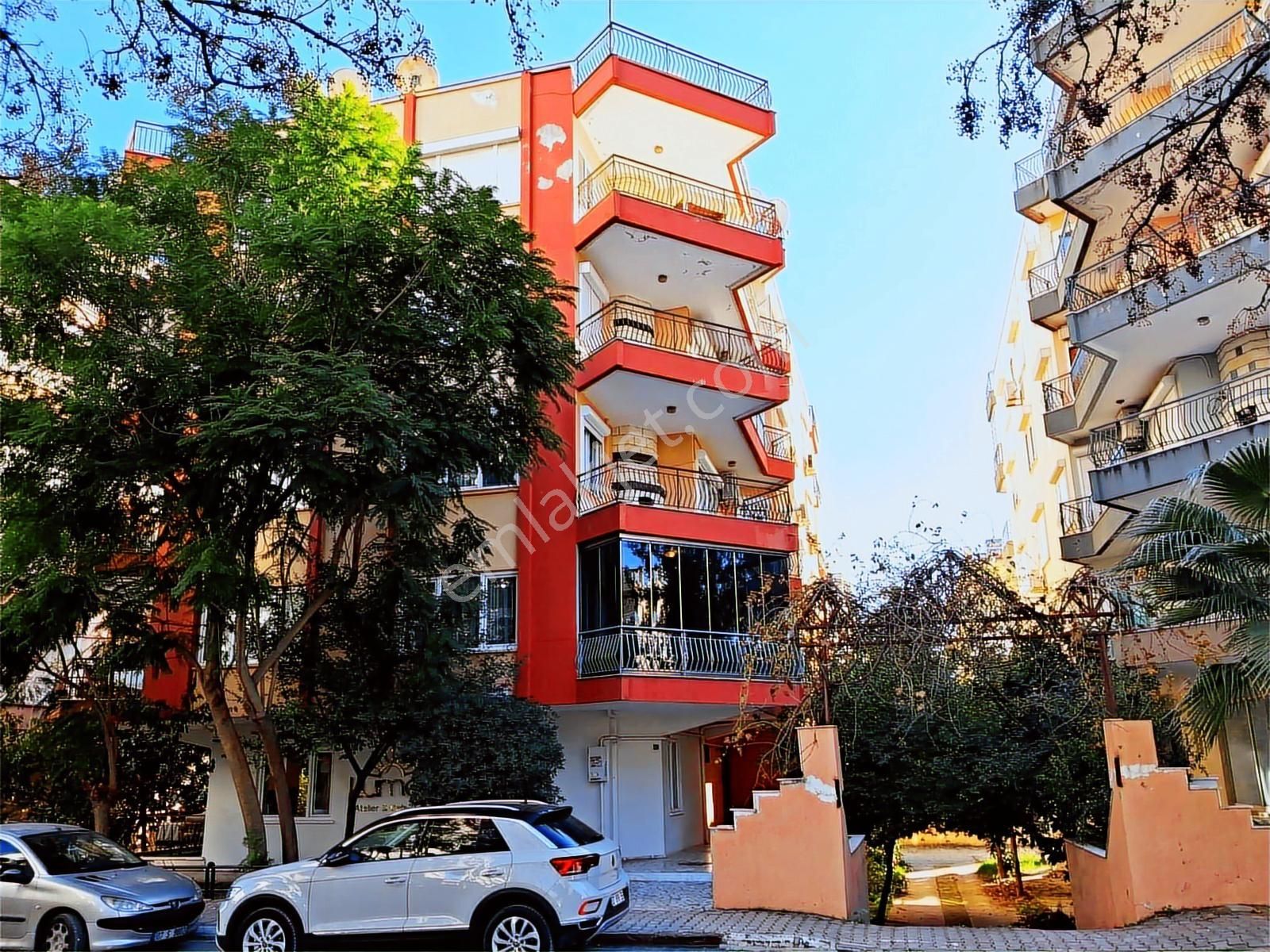 Mobilyalı Kiralık, Nezih Semtte, Ferah, Doğalgazlı Daire