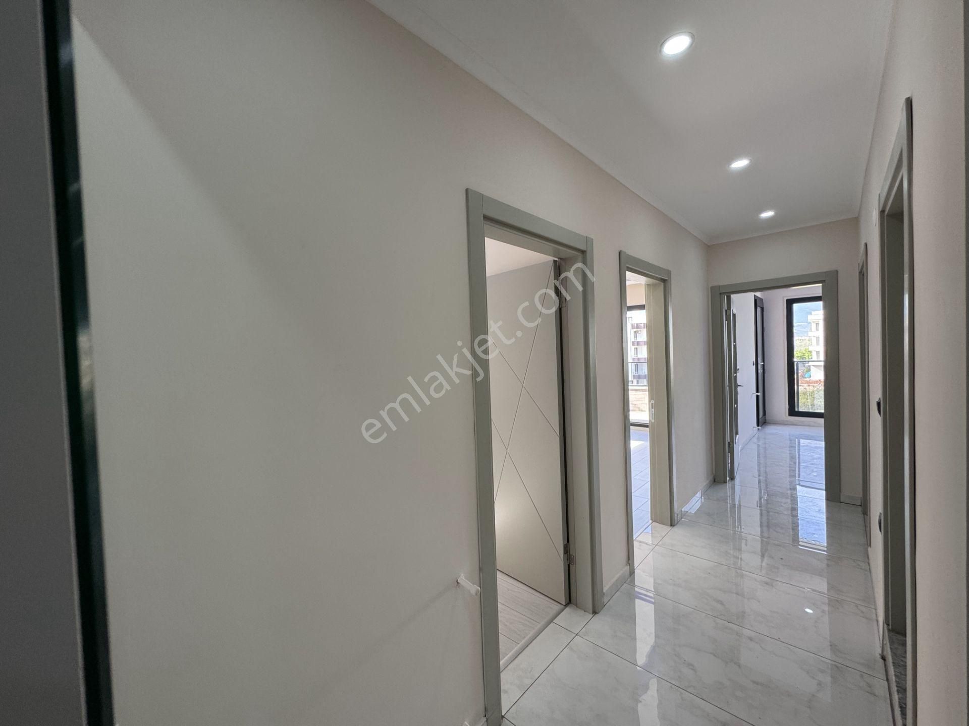 Berkay Demirel'den Altınkumda Sıfır Doğalgazlı Ayrı Mutfak 2+1 - Görsel 7