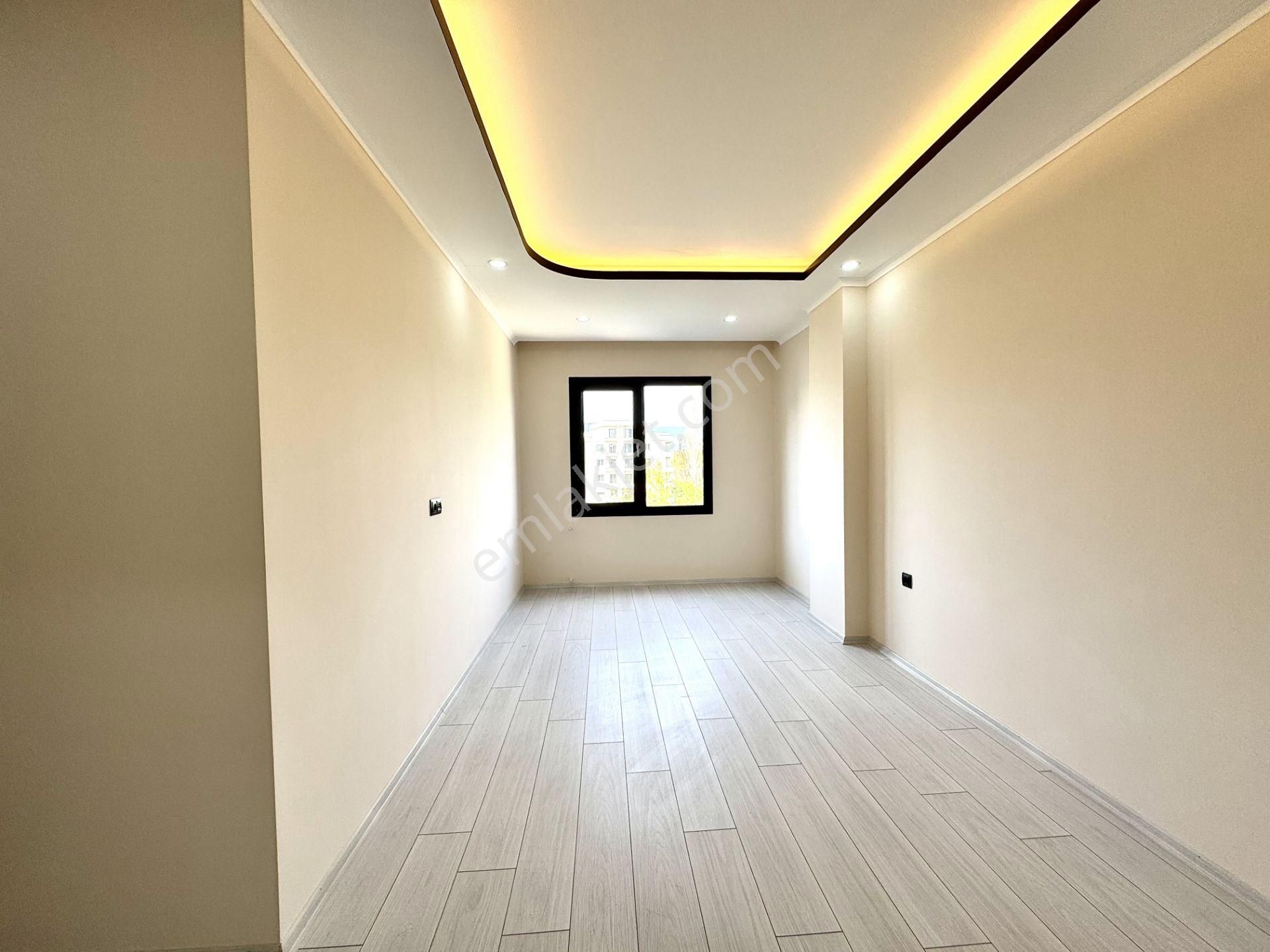 Berkay Demirel'den Altınkumda Sıfır Doğalgazlı Ayrı Mutfak 2+1 - Görsel 29