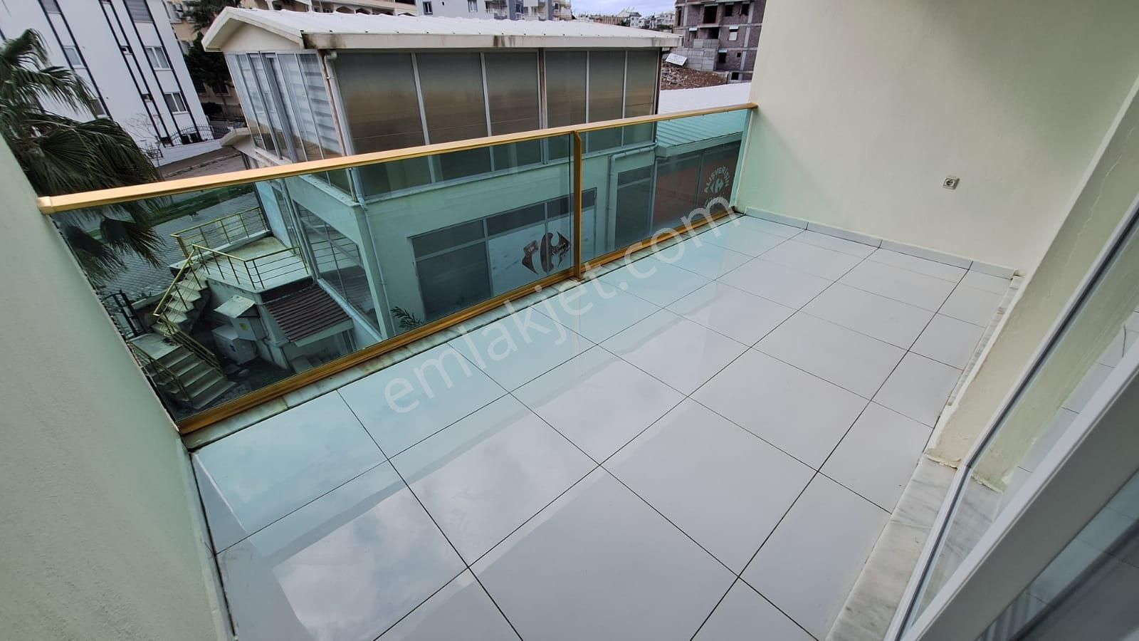 Didimde Altınkum Plajına 800m Mesafede Havuzlu Site İçerisinde 3+1 Ön Cepheli Teraslı Kat Dublexi - Görsel 27