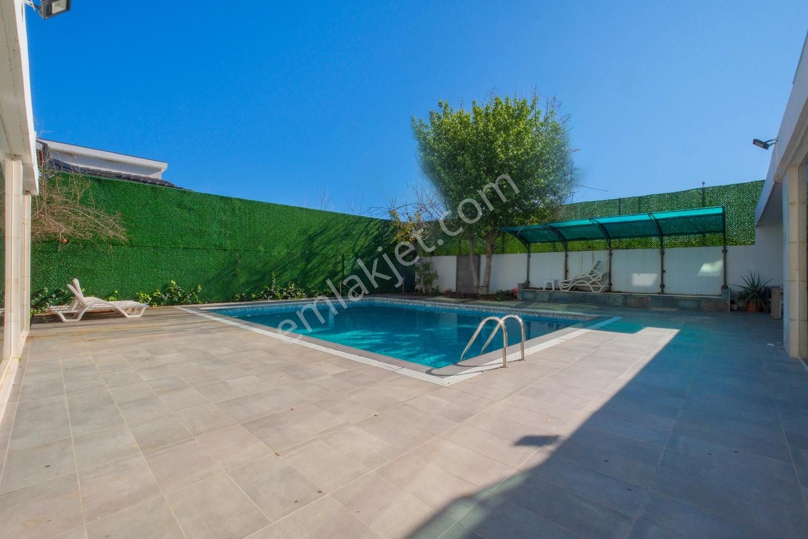 Kemer, Çok İyi Konumda, Eşsiz Mimarili, Tam Müstakil Lüks Villa - Görsel 16