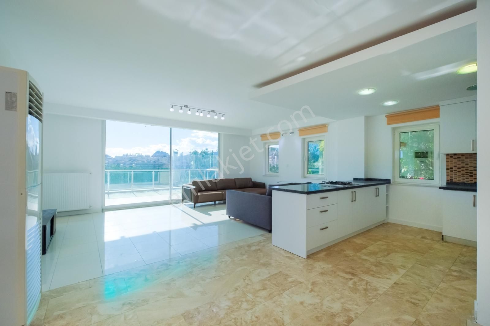 Kemer, Çok İyi Konumda, Eşsiz Mimarili, Tam Müstakil Lüks Villa - Görsel 10