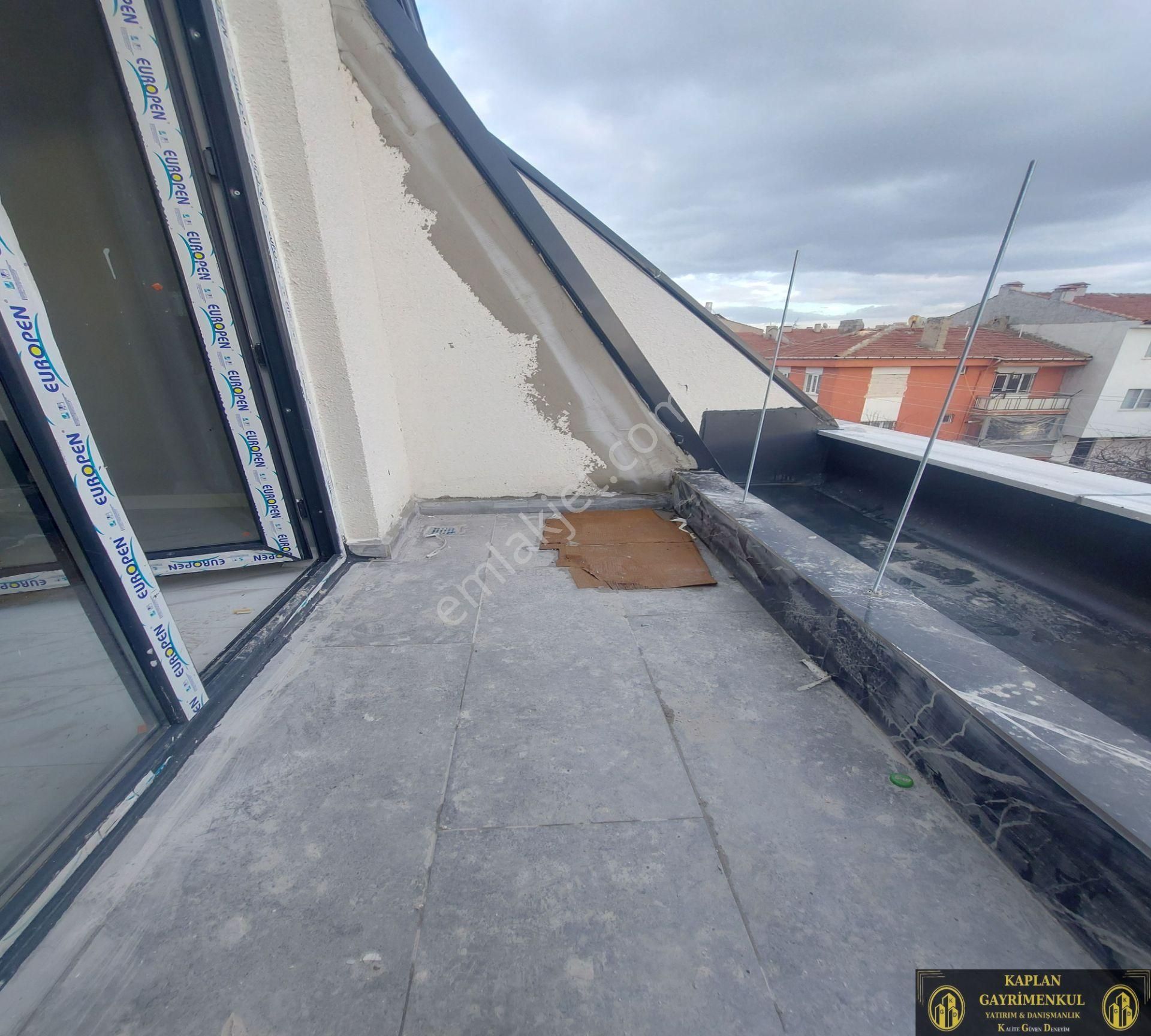 Kaplan Gayrimenkul’den 71 Evler Mh Candanel Cd Ve Semt Pazarı Yakını 3+1 180m² Satılık Dubleks Daire - Görsel 14