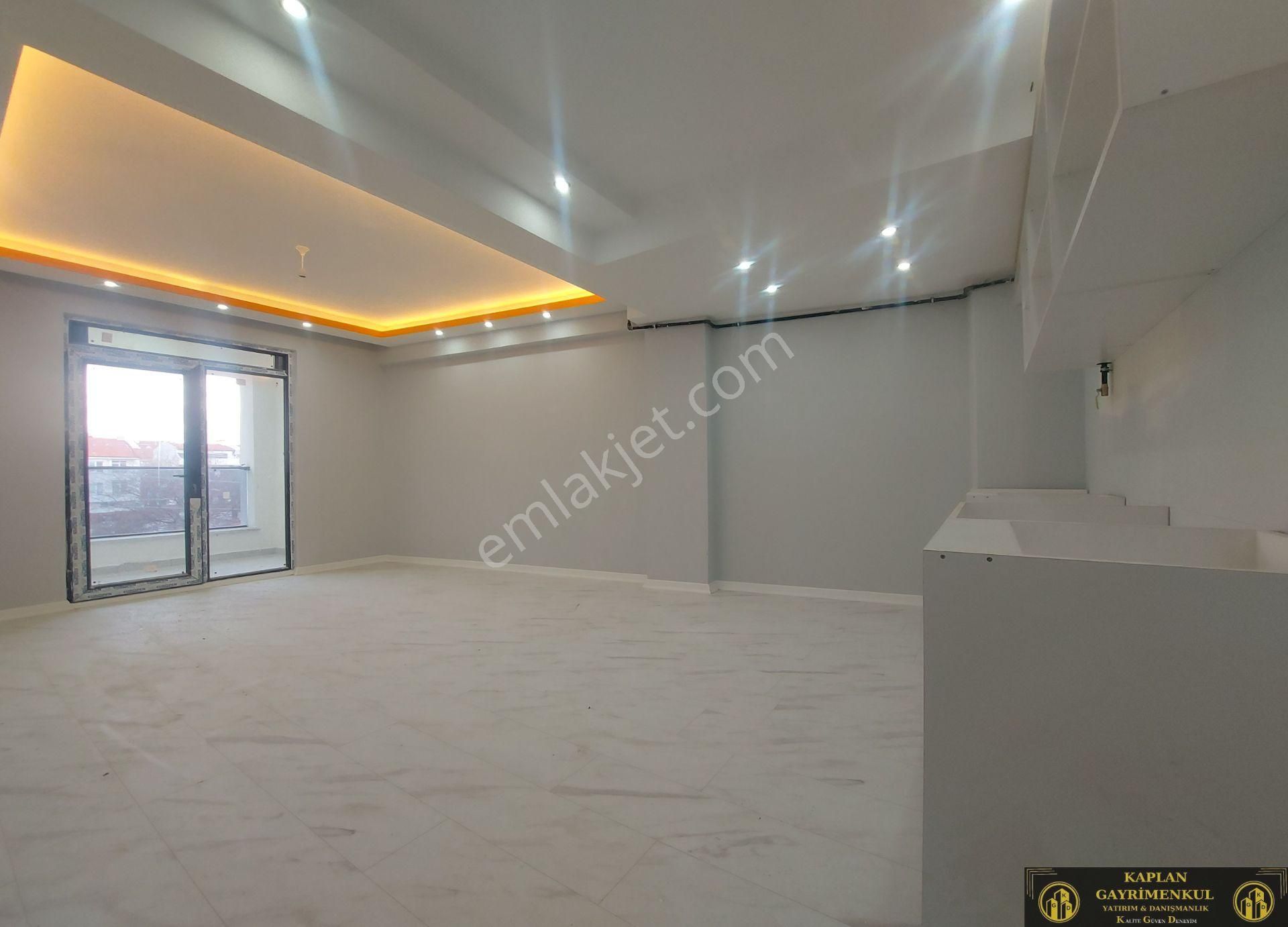 Kaplan Gayrimenkul’den 71 Evler Mh Candanel Cd Ve Semt Pazarı Yakını 3+1 180m² Satılık Dubleks Daire - Görsel 4