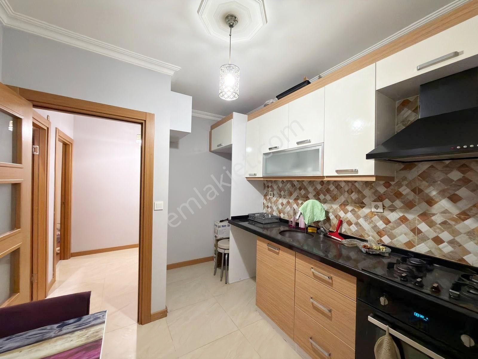 Salih Emlak 'tan Metro, E5 Yakını 2+1 Kredili Düz Giriş Daire - Görsel 5