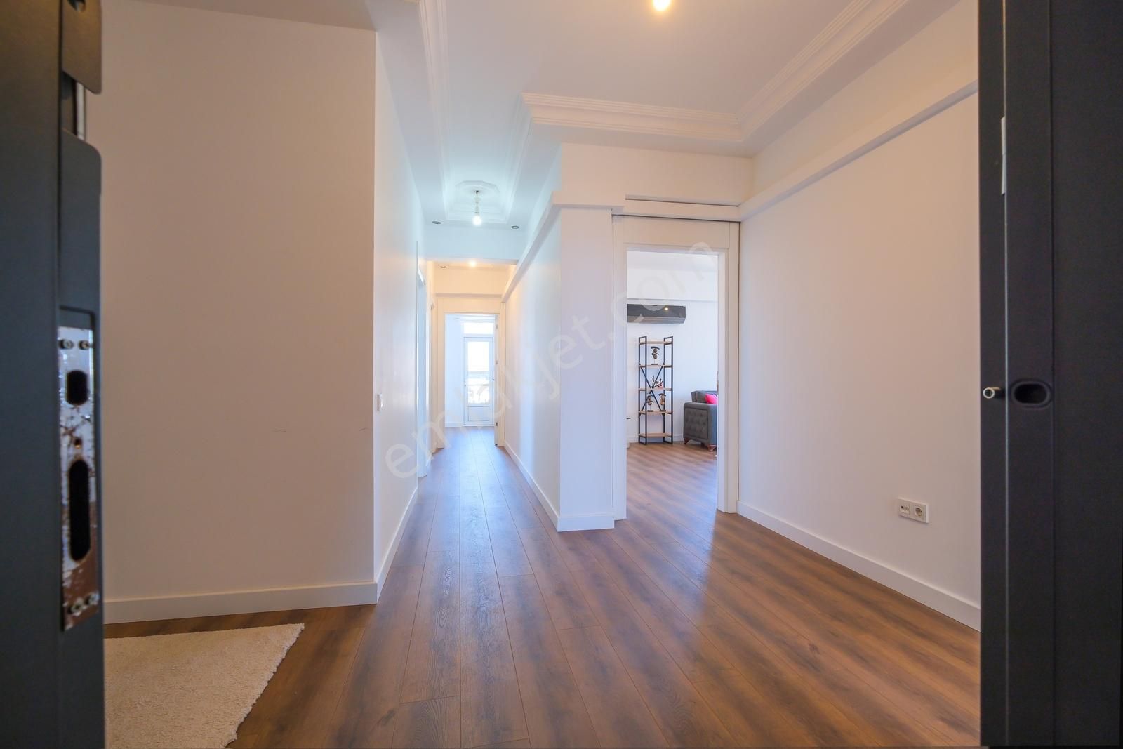 Deniz Manzaralı, Mükemmel Konumda, Eşyalı, 3+1 Şık Daire - Görsel 16