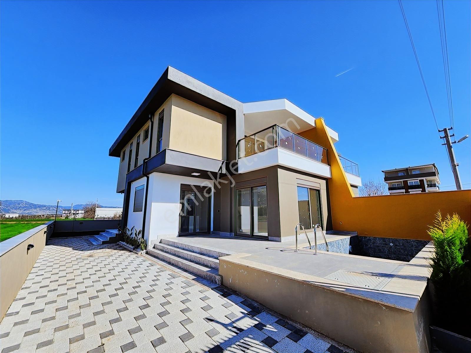 4+1,müstakil Kullanımlı Havuzlu, Bahçeli 250 M2 Lux İkiz Villa