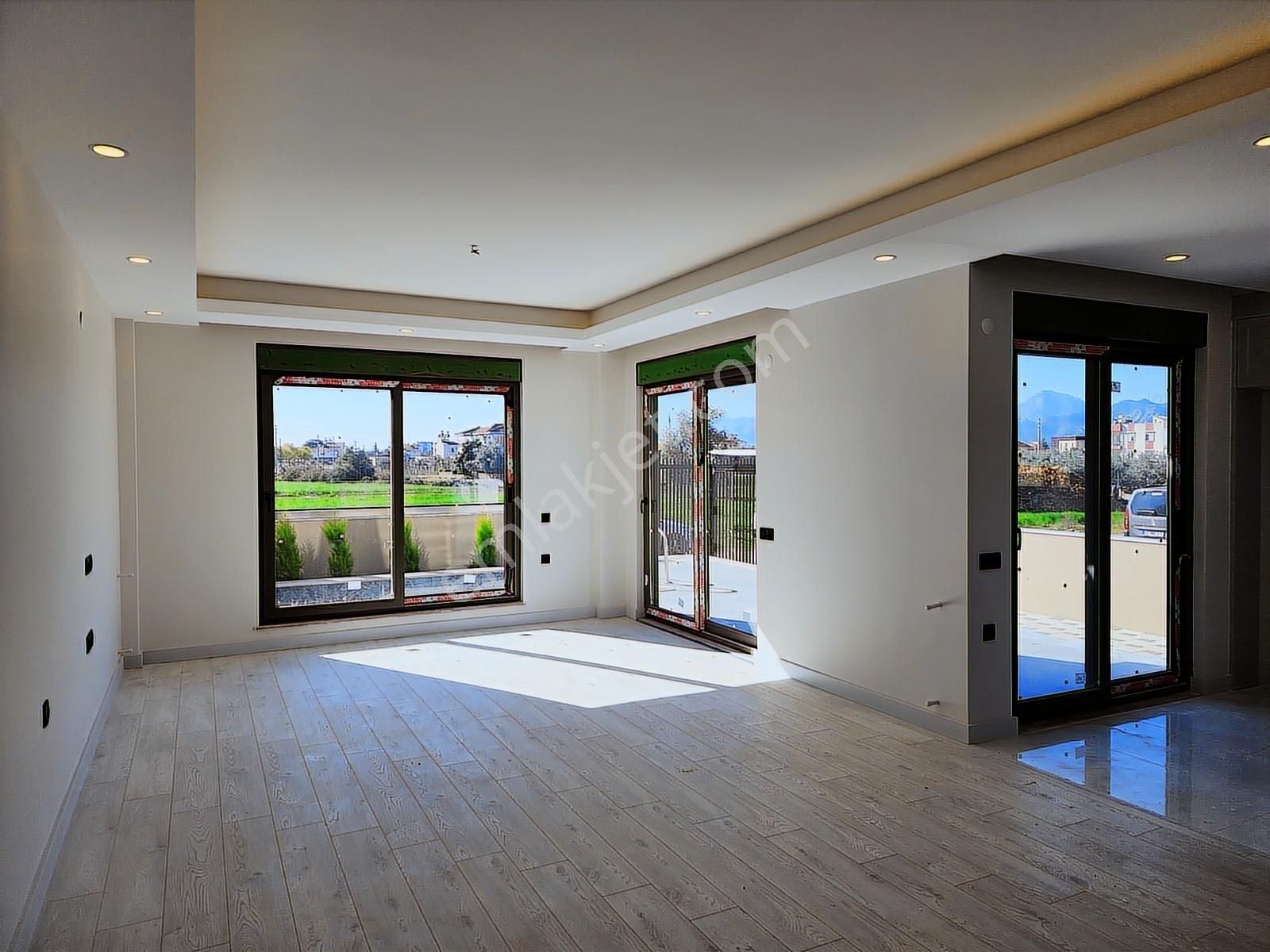 4+1,müstakil Kullanımlı Havuzlu, Bahçeli 250 M2 Lux İkiz Villa - Görsel 12