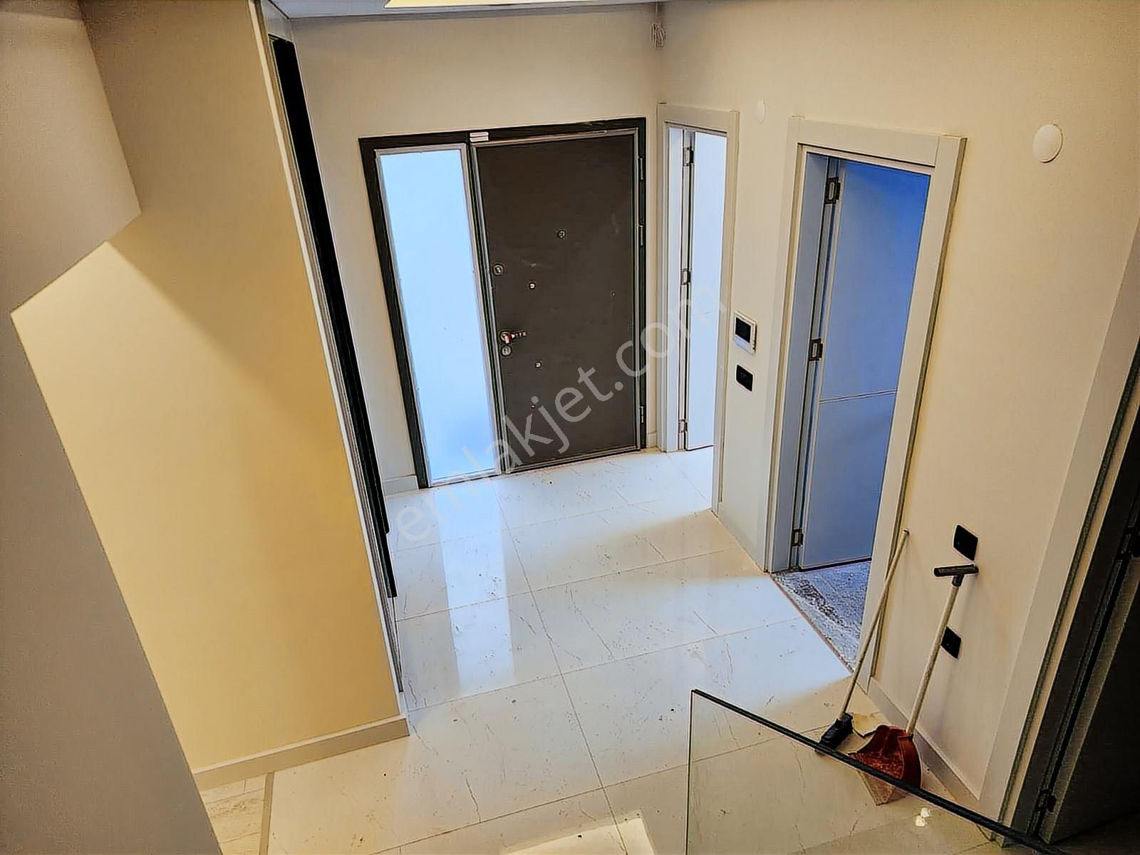 4+1,müstakil Kullanımlı Havuzlu, Bahçeli 250 M2 Lux İkiz Villa - Görsel 24