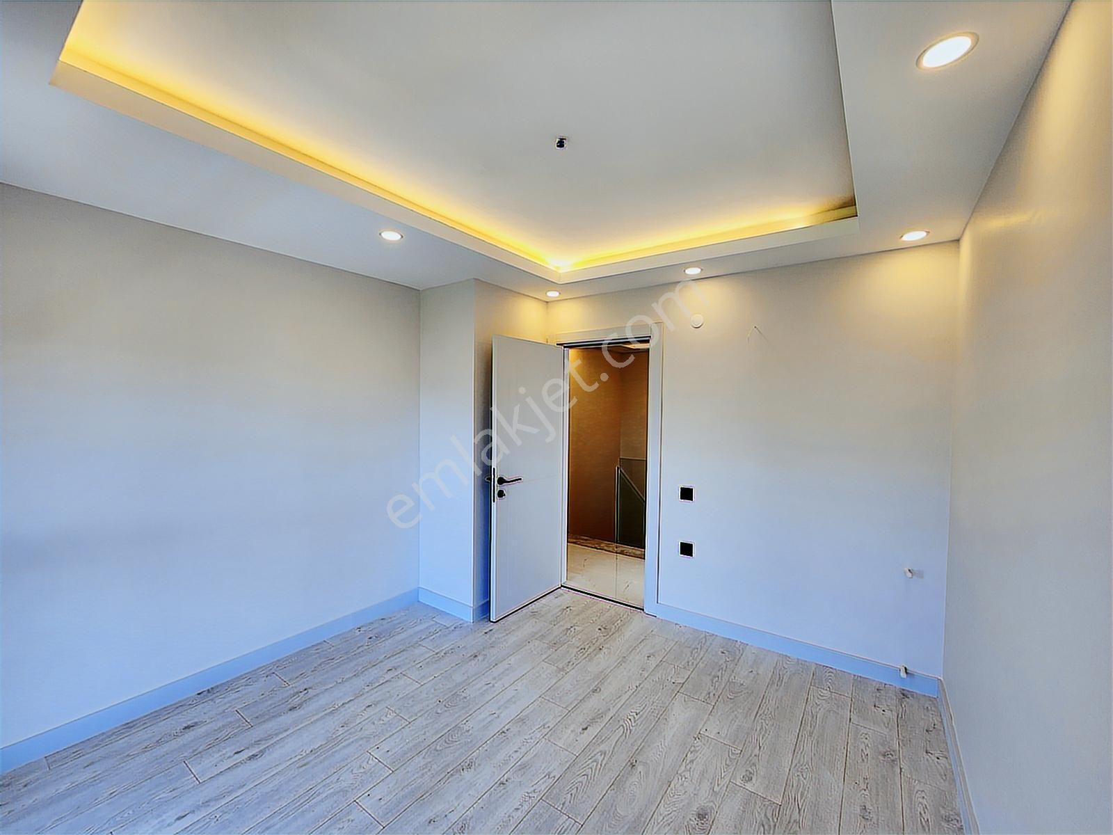 4+1,müstakil Kullanımlı Havuzlu, Bahçeli 250 M2 Lux İkiz Villa - Görsel 18