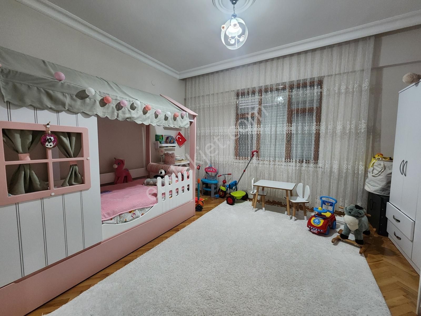 Şirinyalı'da 3. Katta Geniş 3+1 Gkb Cepheli 165 M2 Satılık Daire - Görsel 5