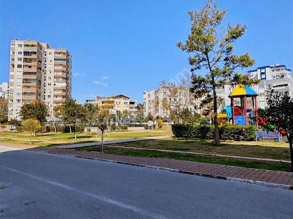 Yeşilbahçe'de 3+1 Satılık Ferah Daire - Görsel 11
