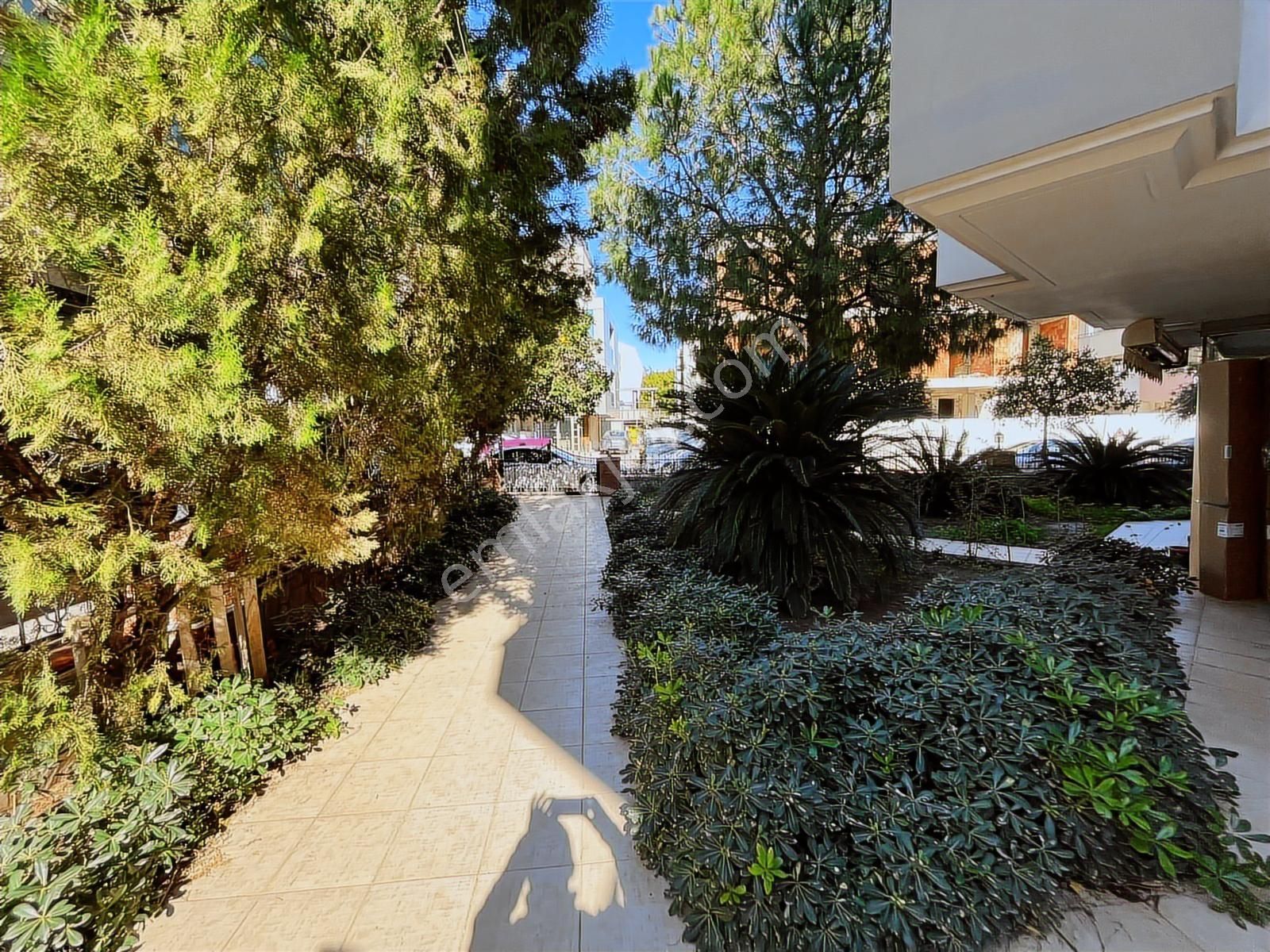 Sarvın Soltanı'den Eskı Lara Bandında Kiralık Keyıflı Bahçe Katı - Görsel 2