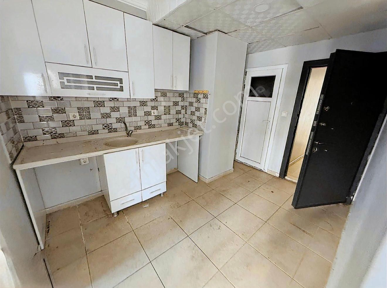 Gürselpaşa’da 7/24 Güvenlikli Havuzlu Sitede 2+1 Kiralık Daire - Görsel 15