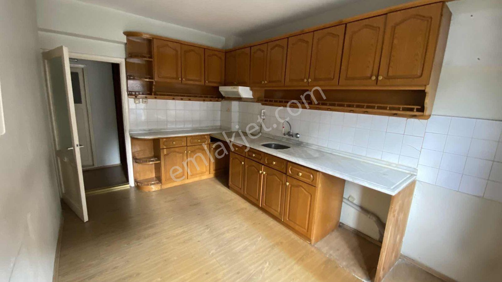 Yüzbaşılar Mahallesinde Merkezi Konumda Kiralık 3+1 Daire - Görsel 7