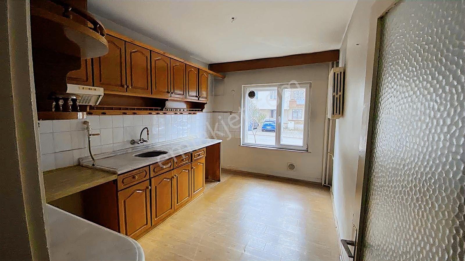 Yüzbaşılar Mahallesinde Merkezi Konumda Kiralık 3+1 Daire - Görsel 29