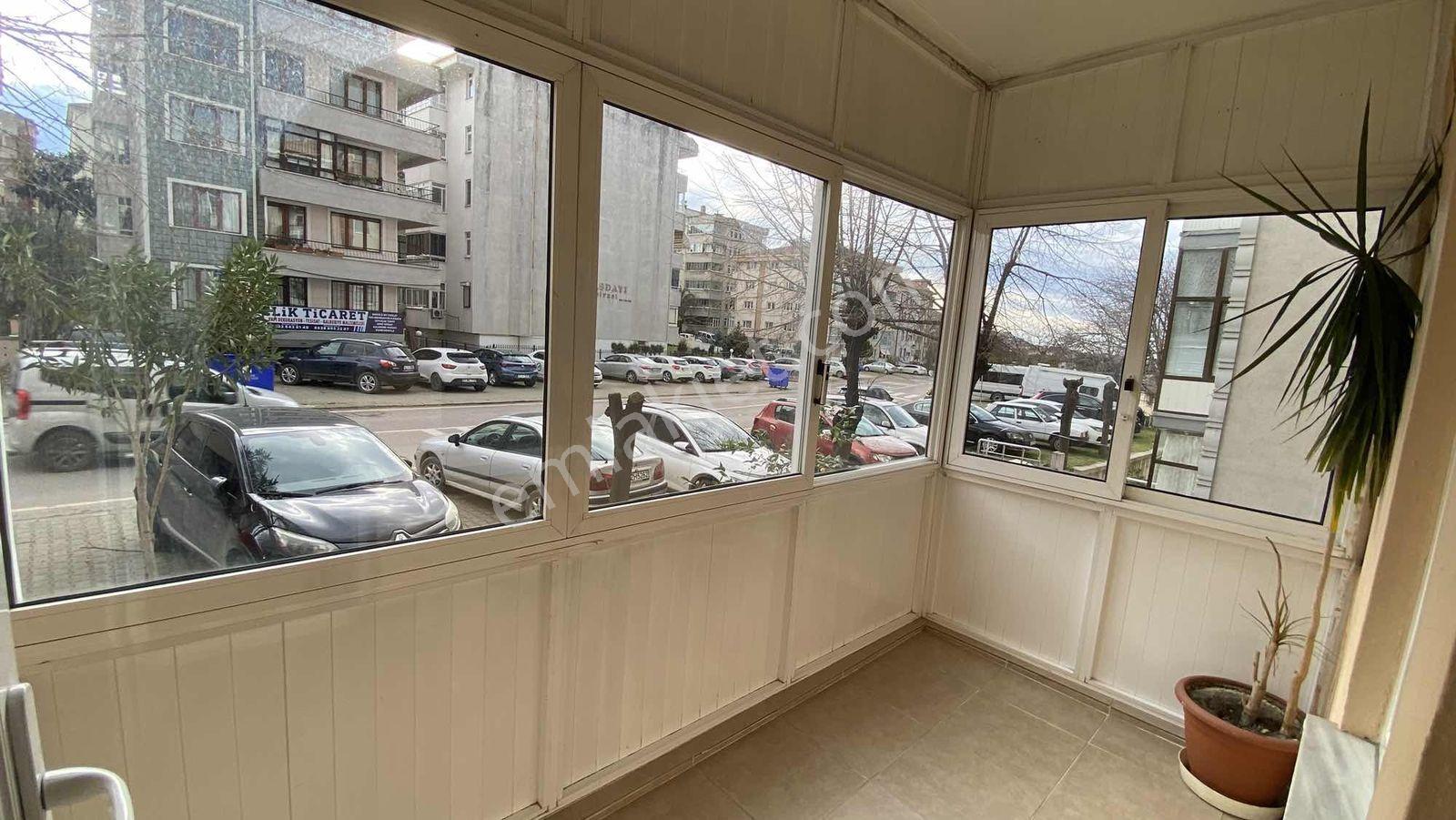 Yüzbaşılar Mahallesinde Merkezi Konumda Kiralık 3+1 Daire - Görsel 3