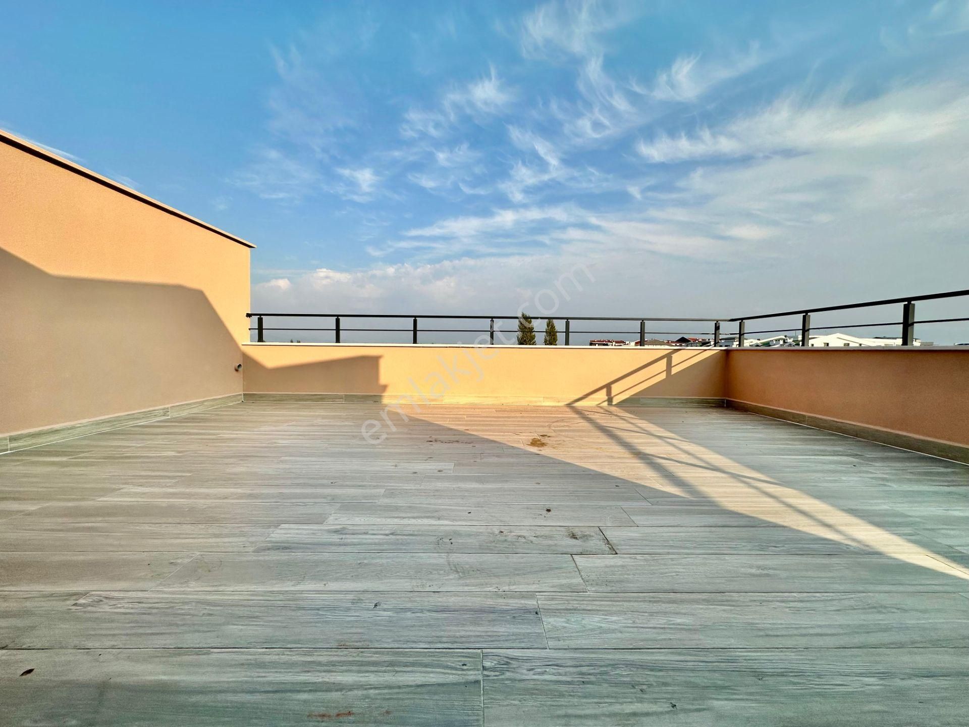 ꧁ay Emlaktan ꧂akçayda Denize Yakın Ön Cephe Kazdağı Manzaralı Çift Teraslı Satılık 3+1 Dublex Daire - Görsel 4