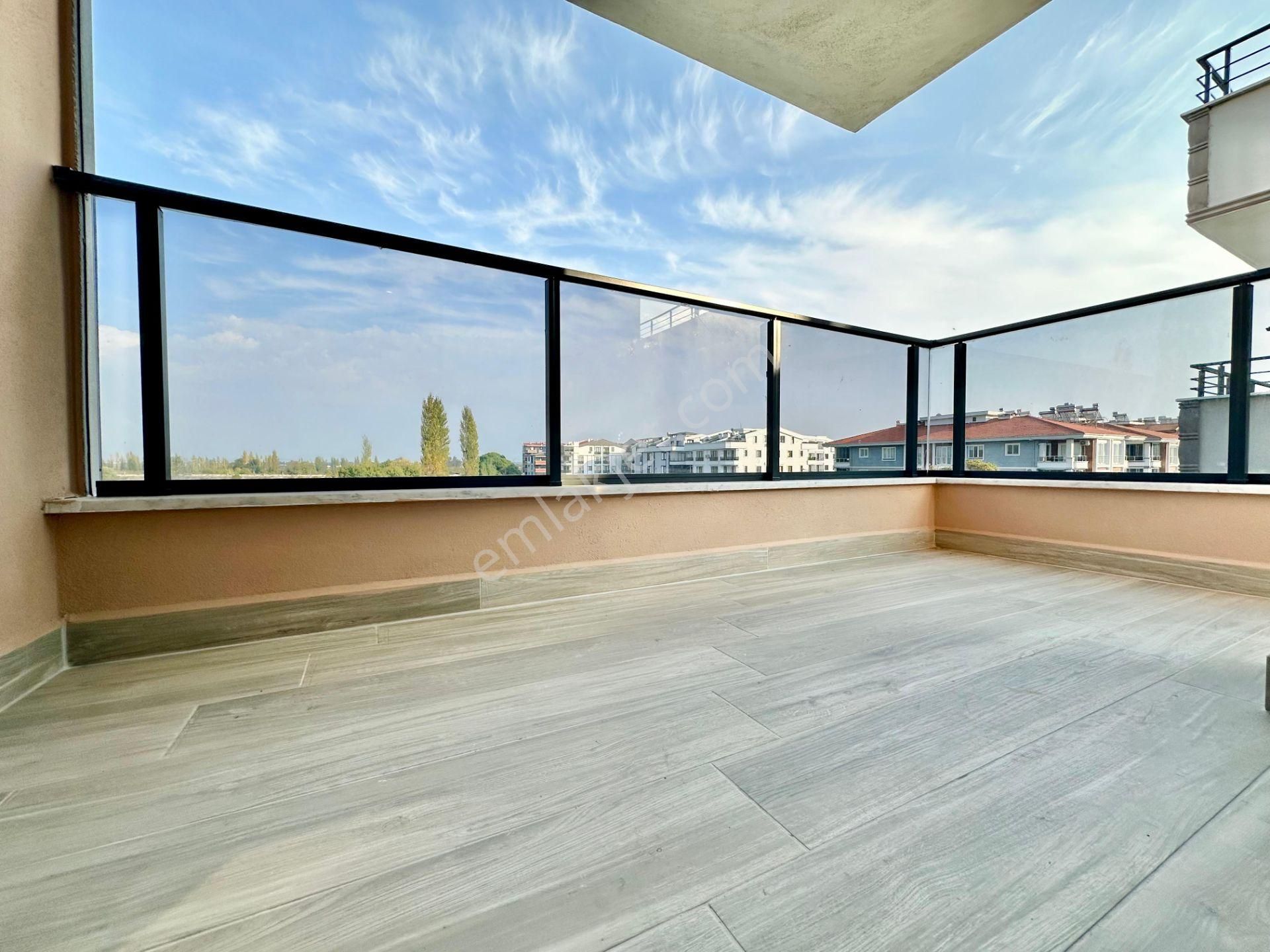 ꧁ay Emlaktan ꧂akçayda Denize Yakın Ön Cephe Kazdağı Manzaralı Çift Teraslı Satılık 3+1 Dublex Daire - Görsel 13