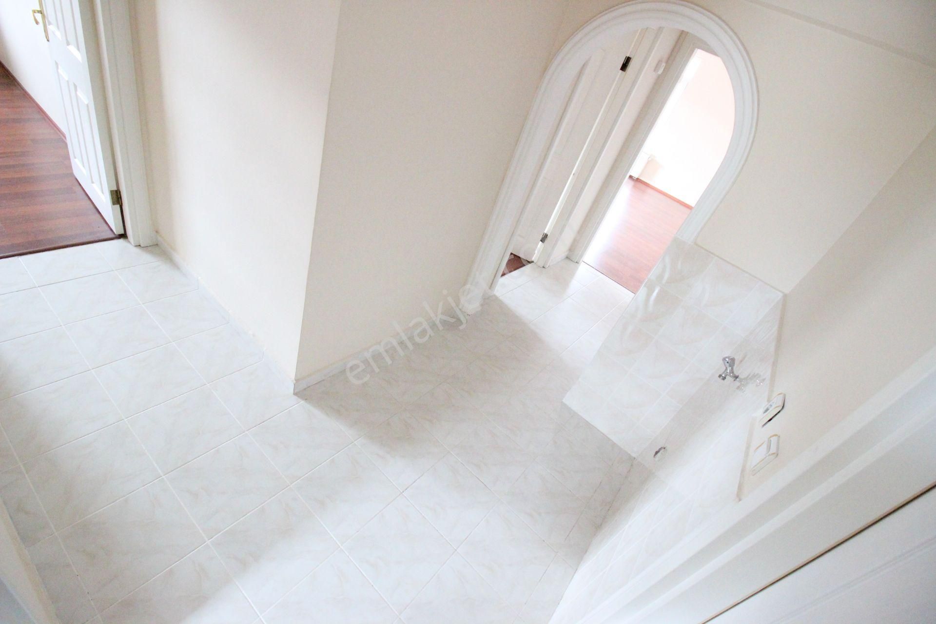 Hemdem Gayrimenkul'den Topçu'da 14.cadde Yanı Sitede 3+1 Kıralık Daire - Görsel 34