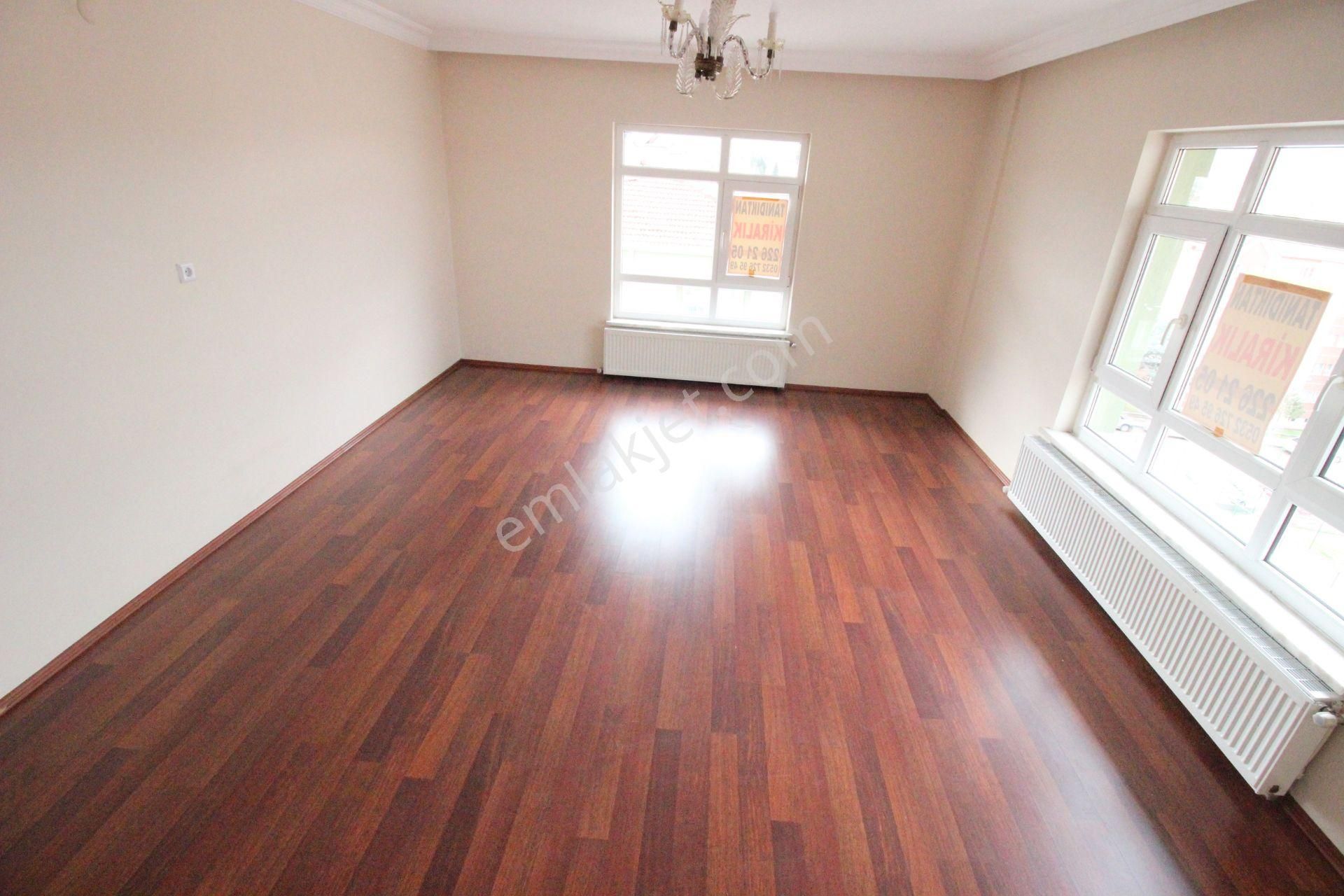 Hemdem Gayrimenkul'den Topçu'da 14.cadde Yanı Sitede 3+1 Kıralık Daire - Görsel 14