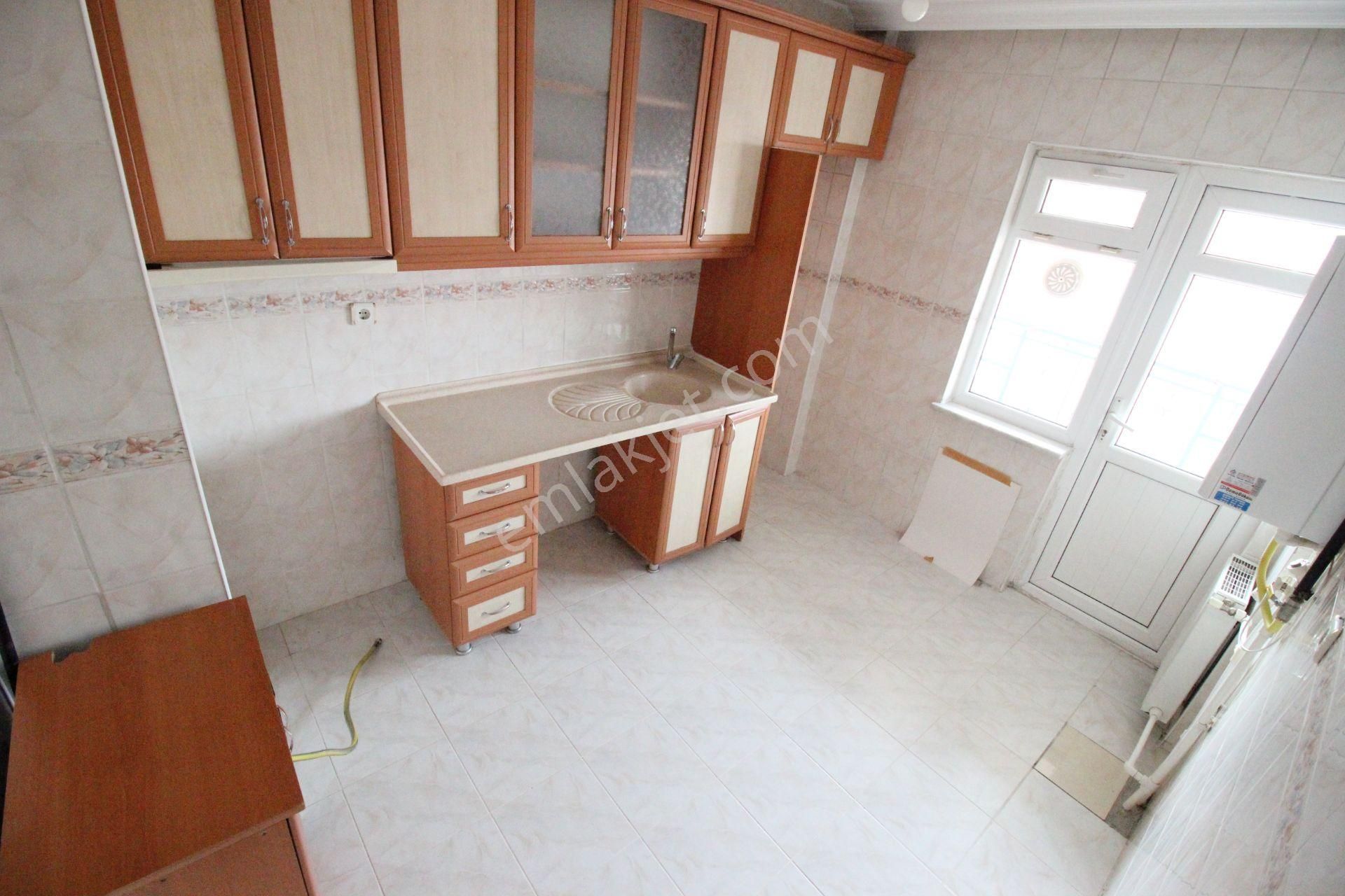 Hemdem Gayrimenkul'den Topçu'da 14.cadde Yanı Sitede 3+1 Kıralık Daire - Görsel 11