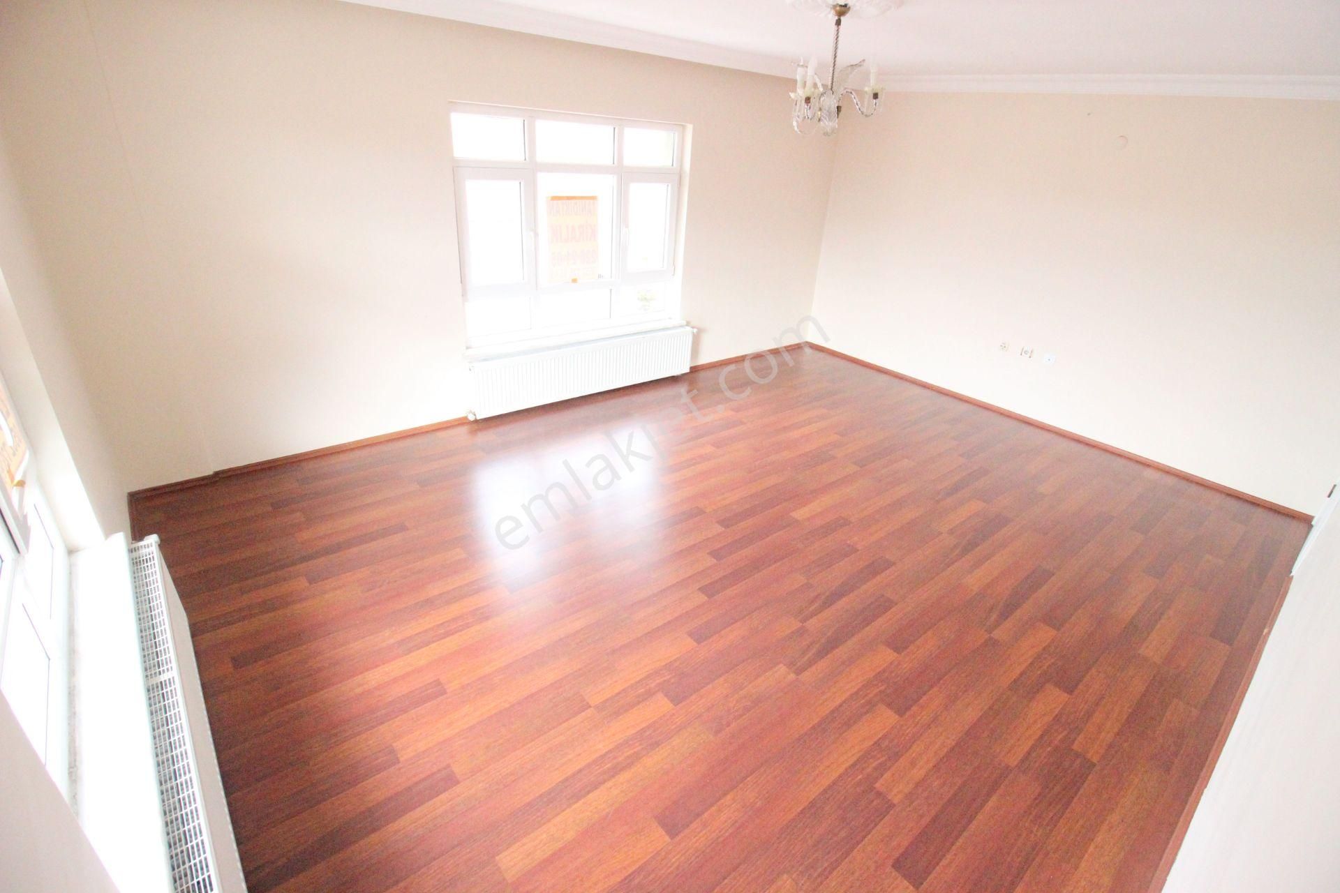 Hemdem Gayrimenkul'den Topçu'da 14.cadde Yanı Sitede 3+1 Kıralık Daire - Görsel 13