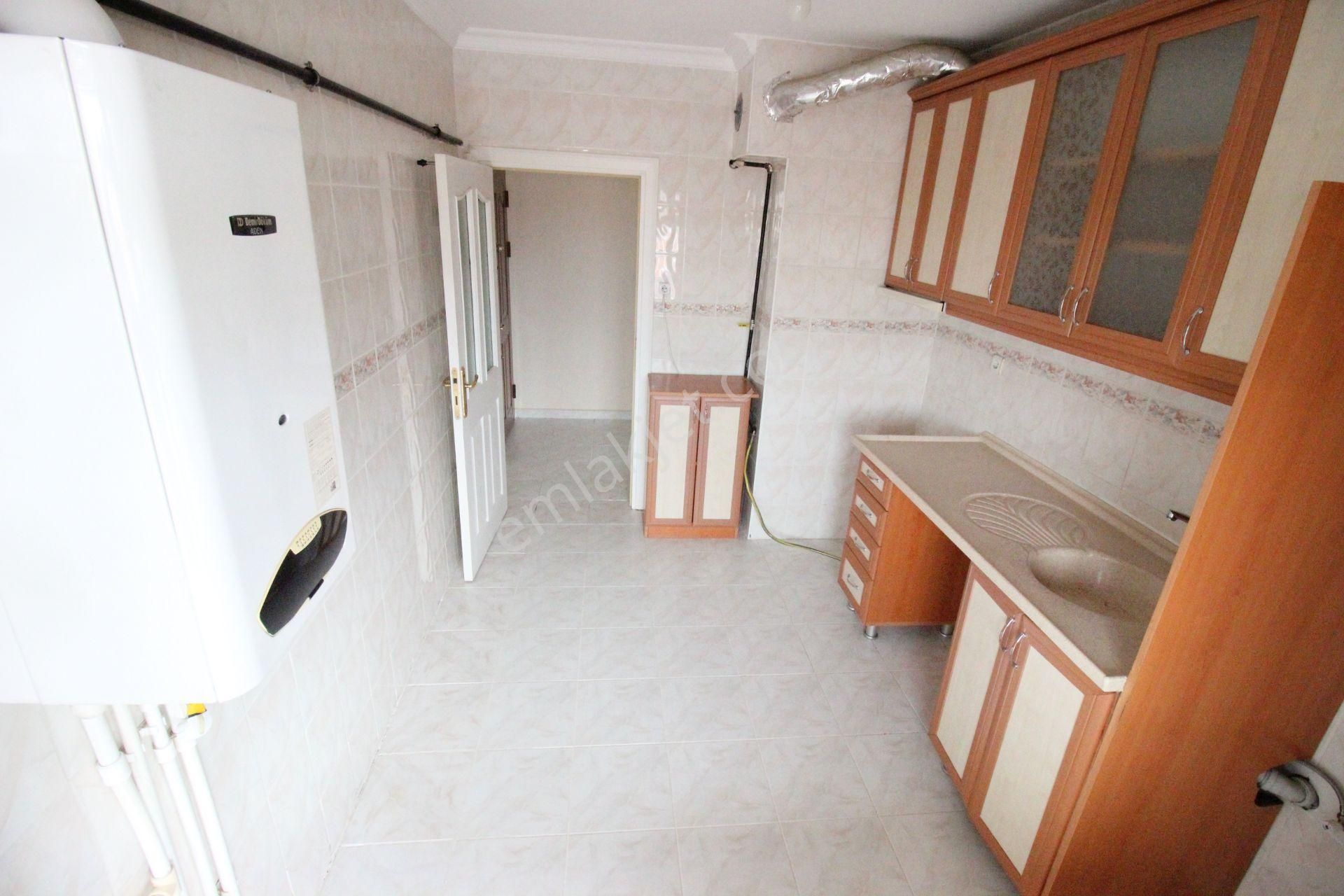 Hemdem Gayrimenkul'den Topçu'da 14.cadde Yanı Sitede 3+1 Kıralık Daire - Görsel 10