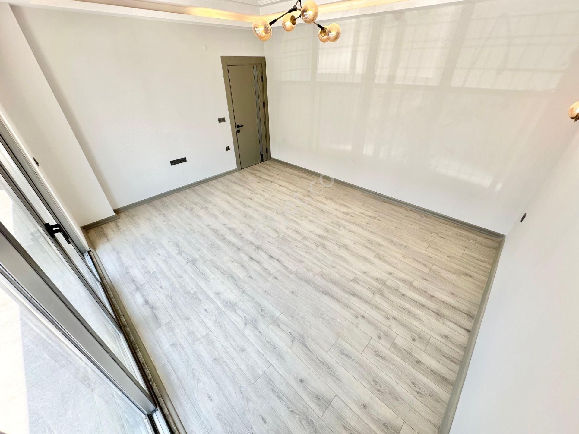 ꧁ay Emlak'tan꧂akçay'da Müstakil Tadında Ön Cephe Ebeveyn Banyolu Satılık 2+1 Ultra Lüks Daire - Görsel 15