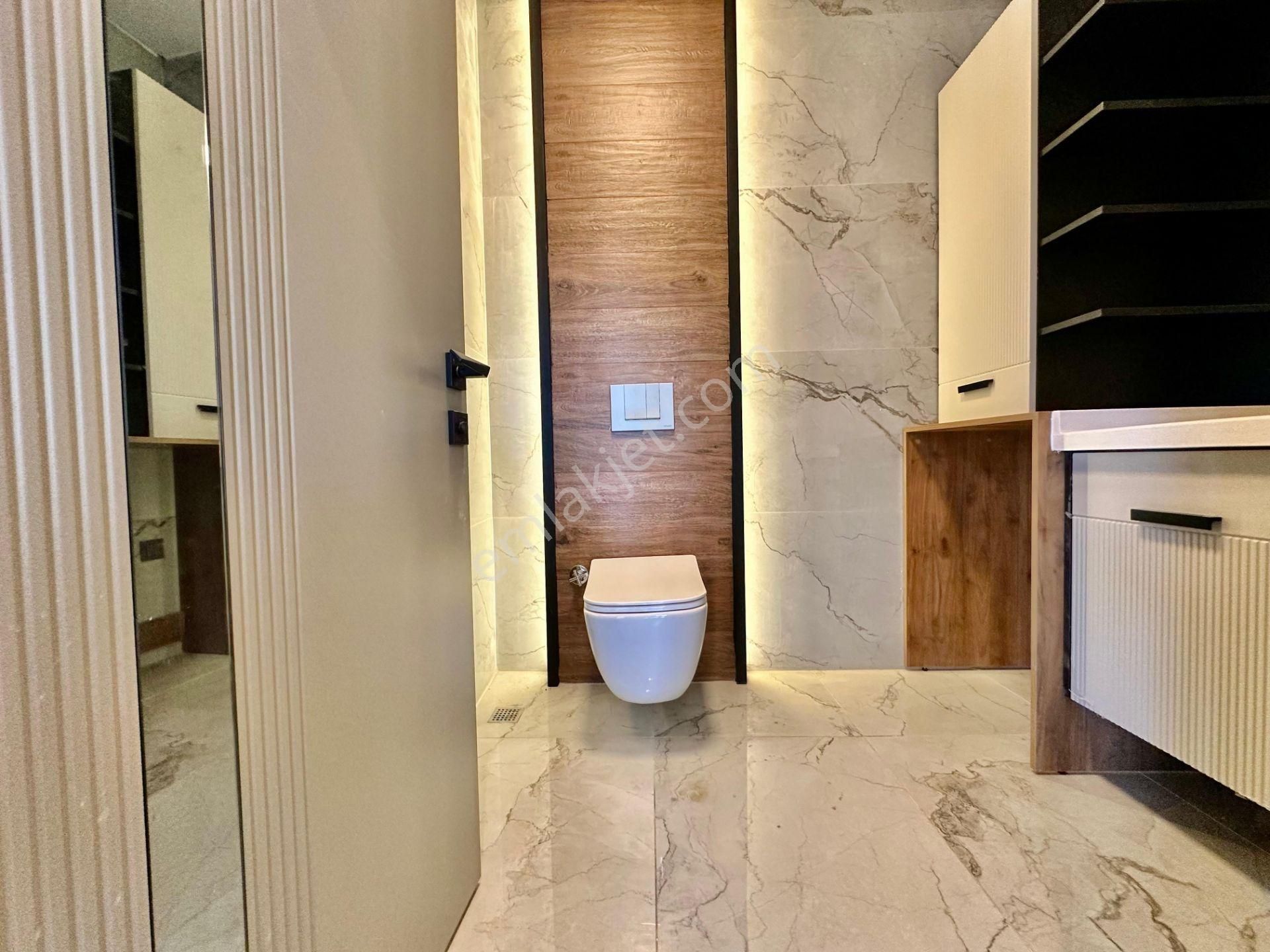 ꧁ay Emlak'tan꧂akçay'da Müstakil Tadında Ön Cephe Ebeveyn Banyolu Satılık 2+1 Ultra Lüks Daire - Görsel 21