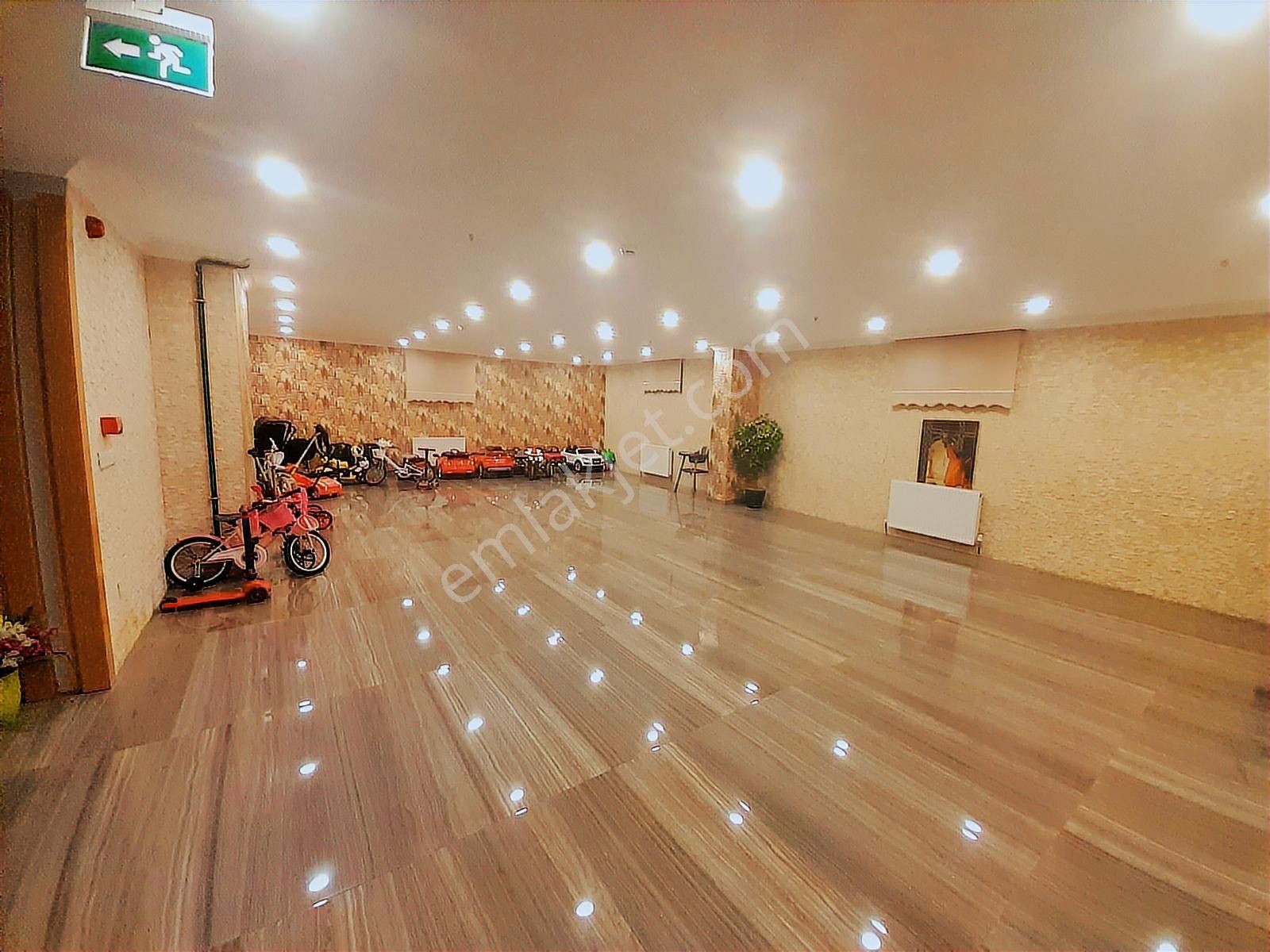 Sıfır___butik Sitede_spor Alanı _kapalı Garajlı___teraslı Dublex - Görsel 3