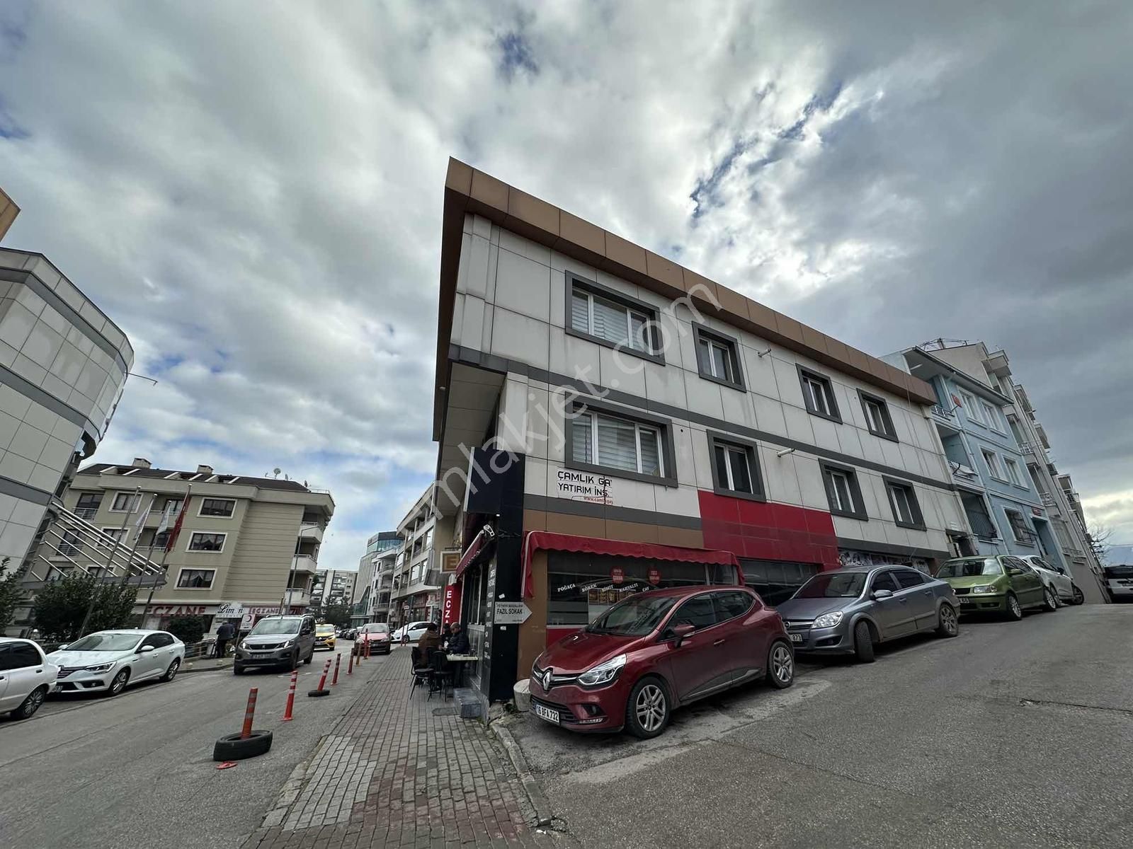 Remax Leon Bursa Fethiye ' De 2+1 Kiralık Ofis - Görsel 20