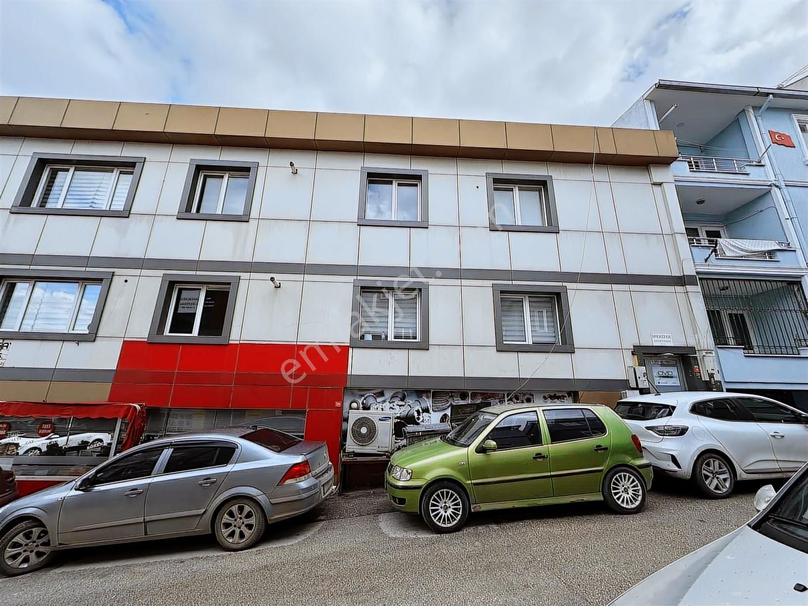 Remax Leon Bursa Fethiye ' De 2+1 Kiralık Ofis - Görsel 17