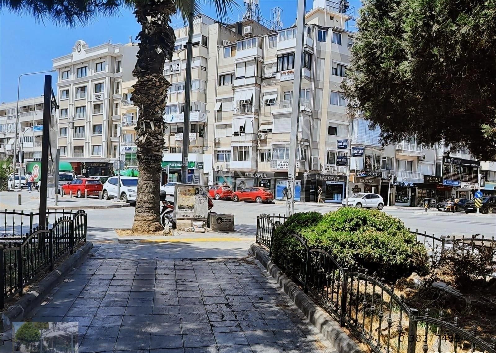 Bostanlı Merkezde İzmir,in En Değerli Yerinde Köşe Dükkan - Görsel 5