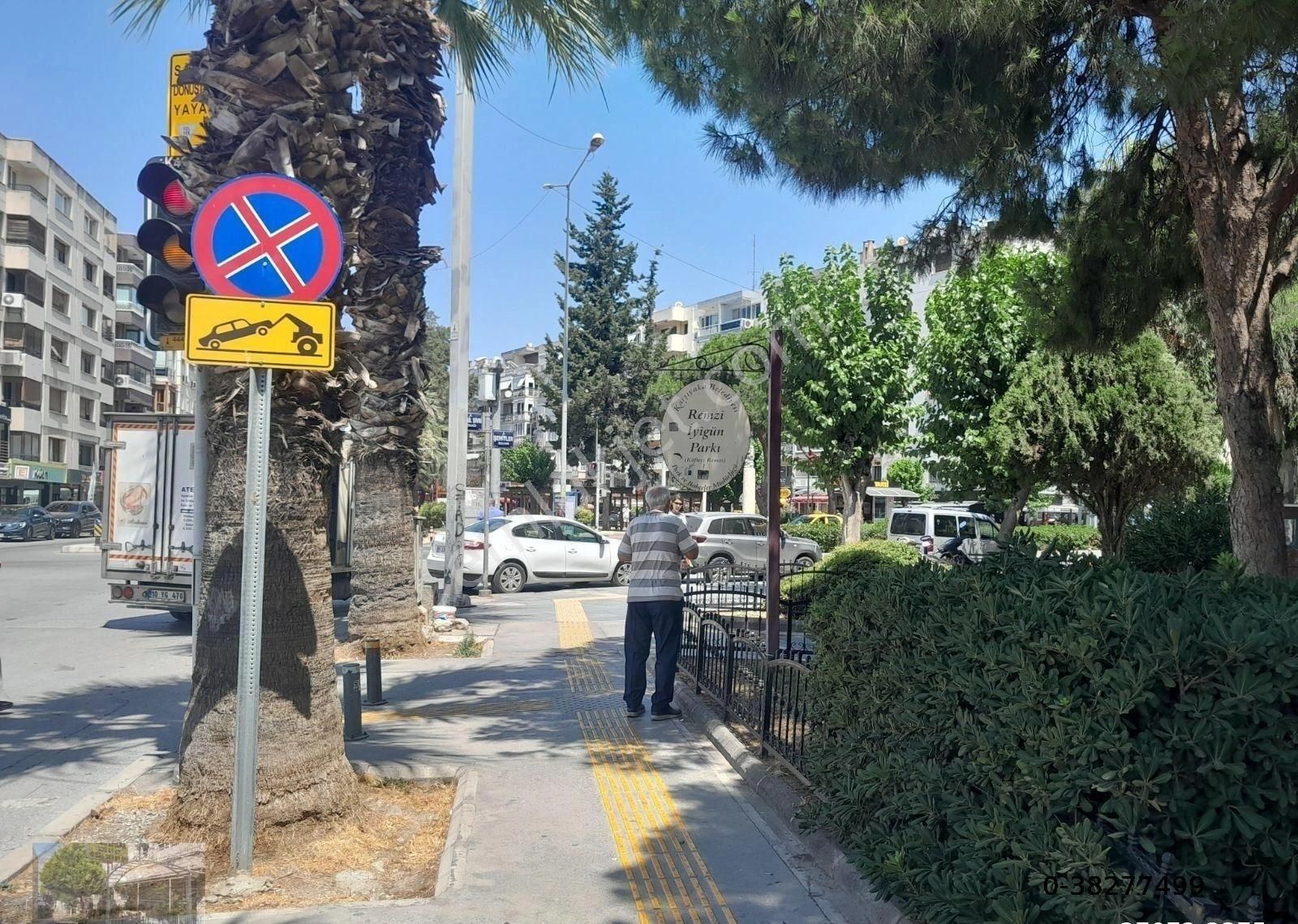 Bostanlı Merkezde İzmir,in En Değerli Yerinde Köşe Dükkan - Görsel 16