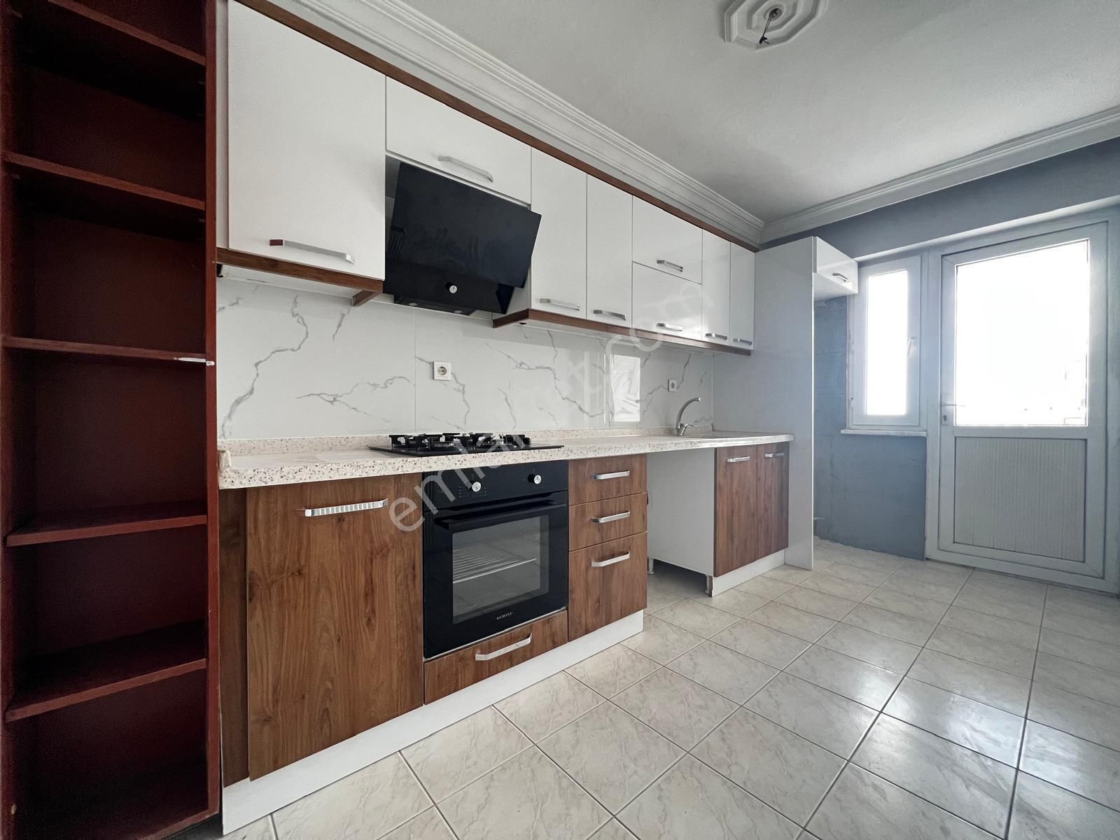 ꧁ay Emlaktan꧂akçay Merkezde Cuma Pazarında Arakat Ön Cephe Satılık 2+1masrasız Daire - Görsel 3