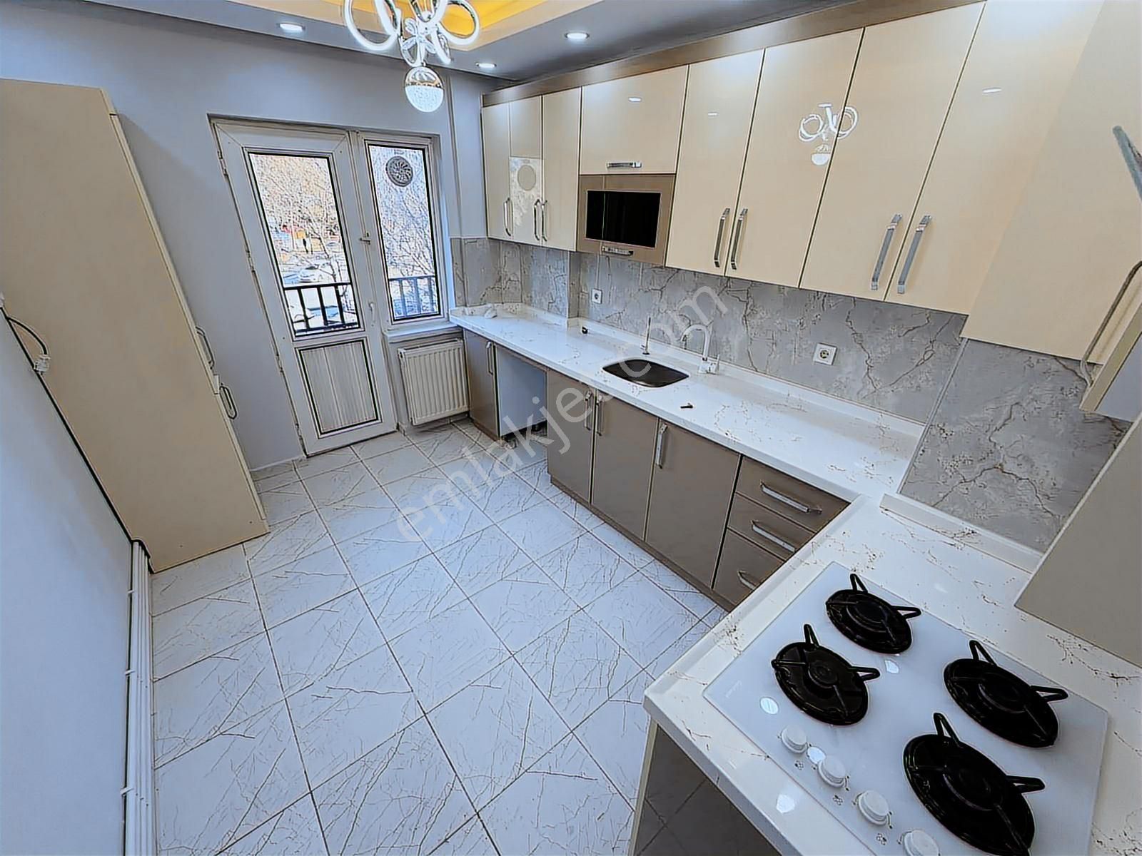 Sincan Atatürk Mh'de Park Cepheli Bağımsız 3+1kilerli Lüks Daire - Görsel 3