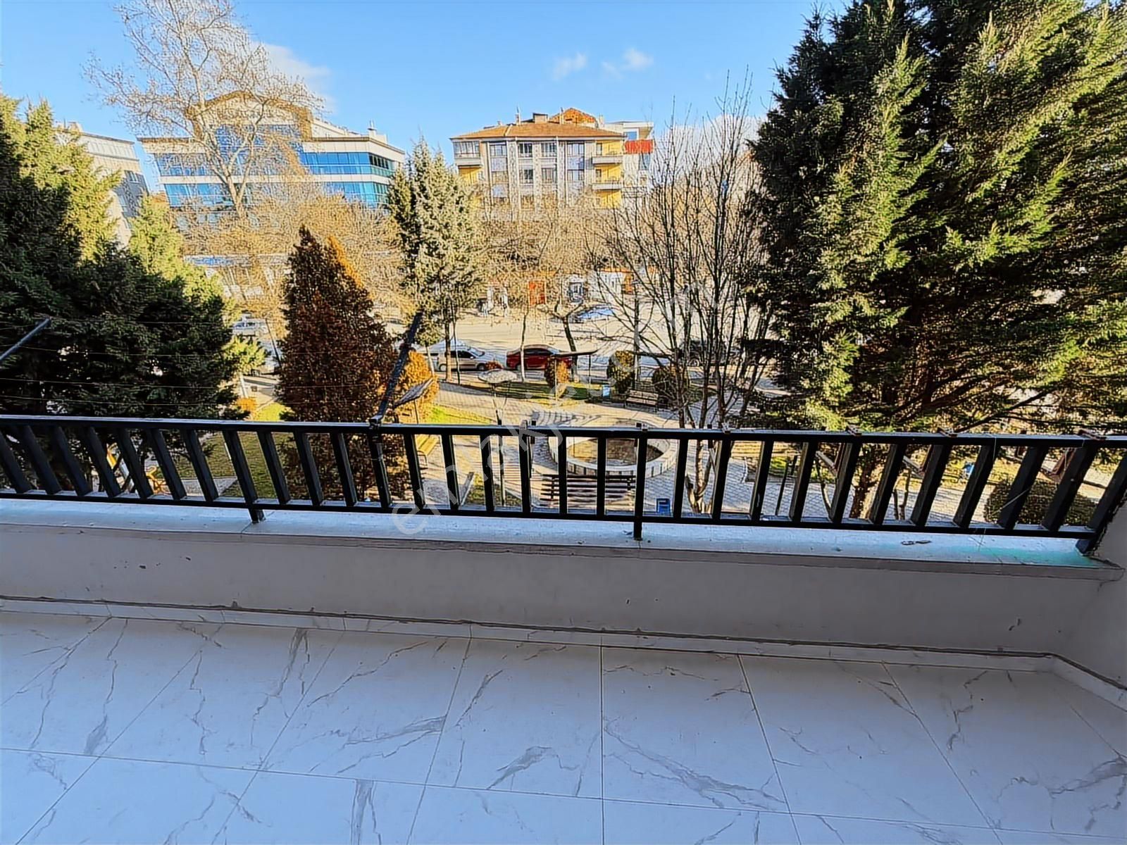 Sincan Atatürk Mh'de Park Cepheli Bağımsız 3+1kilerli Lüks Daire - Görsel 11